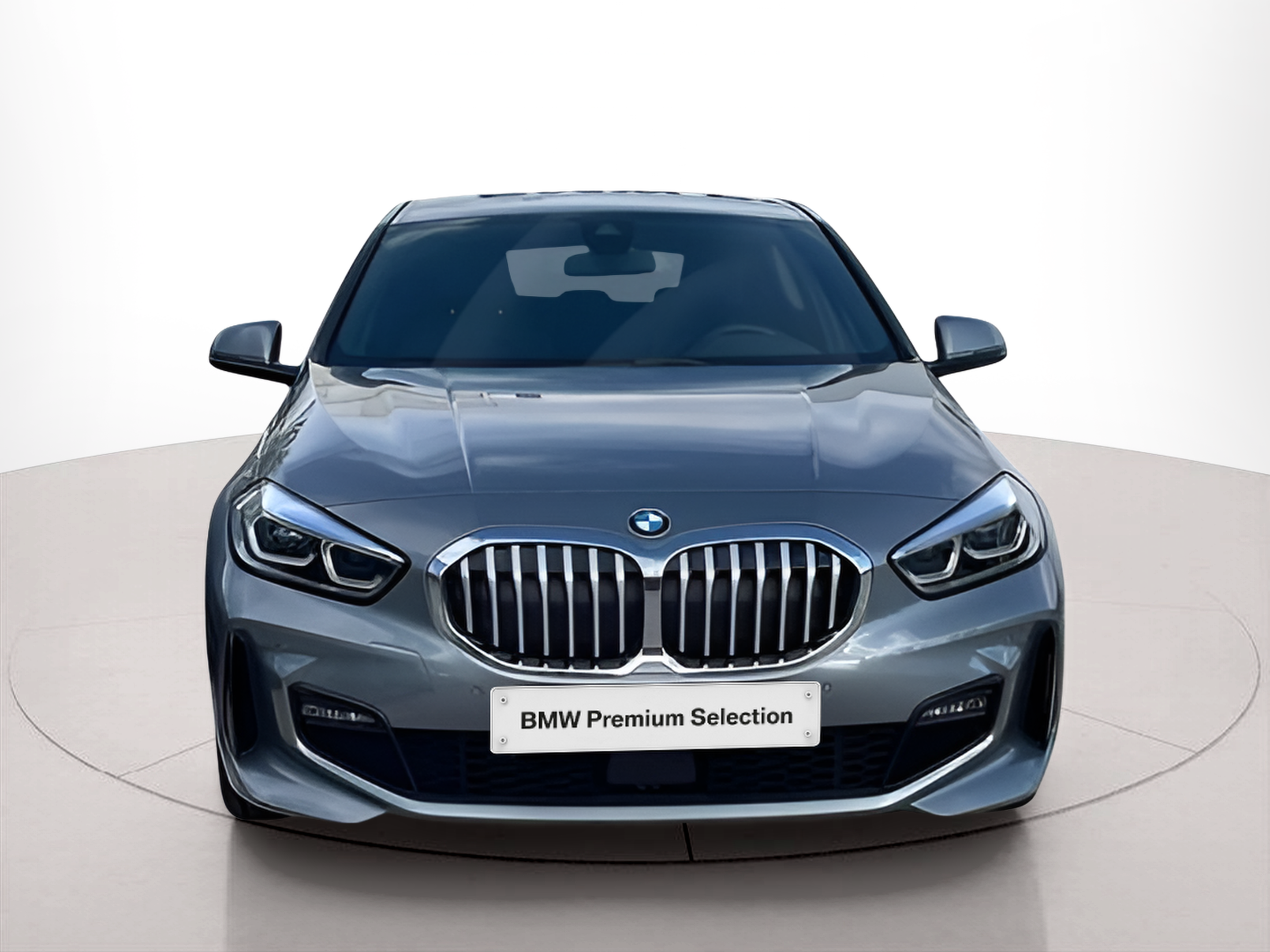 Fotos de BMW Série 1 116d color Gris. Año 2023. 85KW(116CV). Diesel. En concesionario MCoutinho - Viseu de Viseu