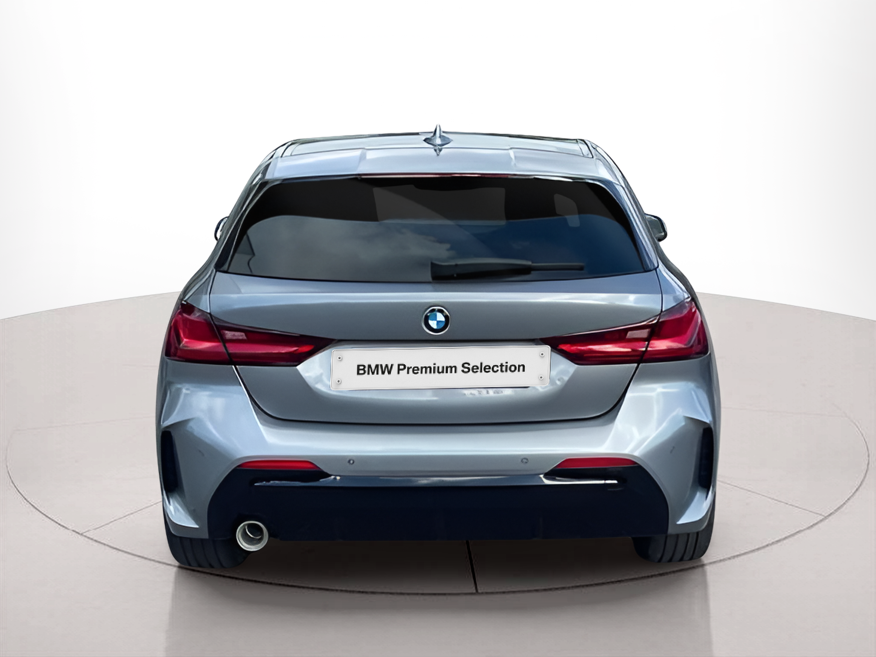 BMW Série 1 116d color Gris. Año 2023. 85KW(116CV). Diesel. En concesionario MCoutinho - Viseu de Viseu
