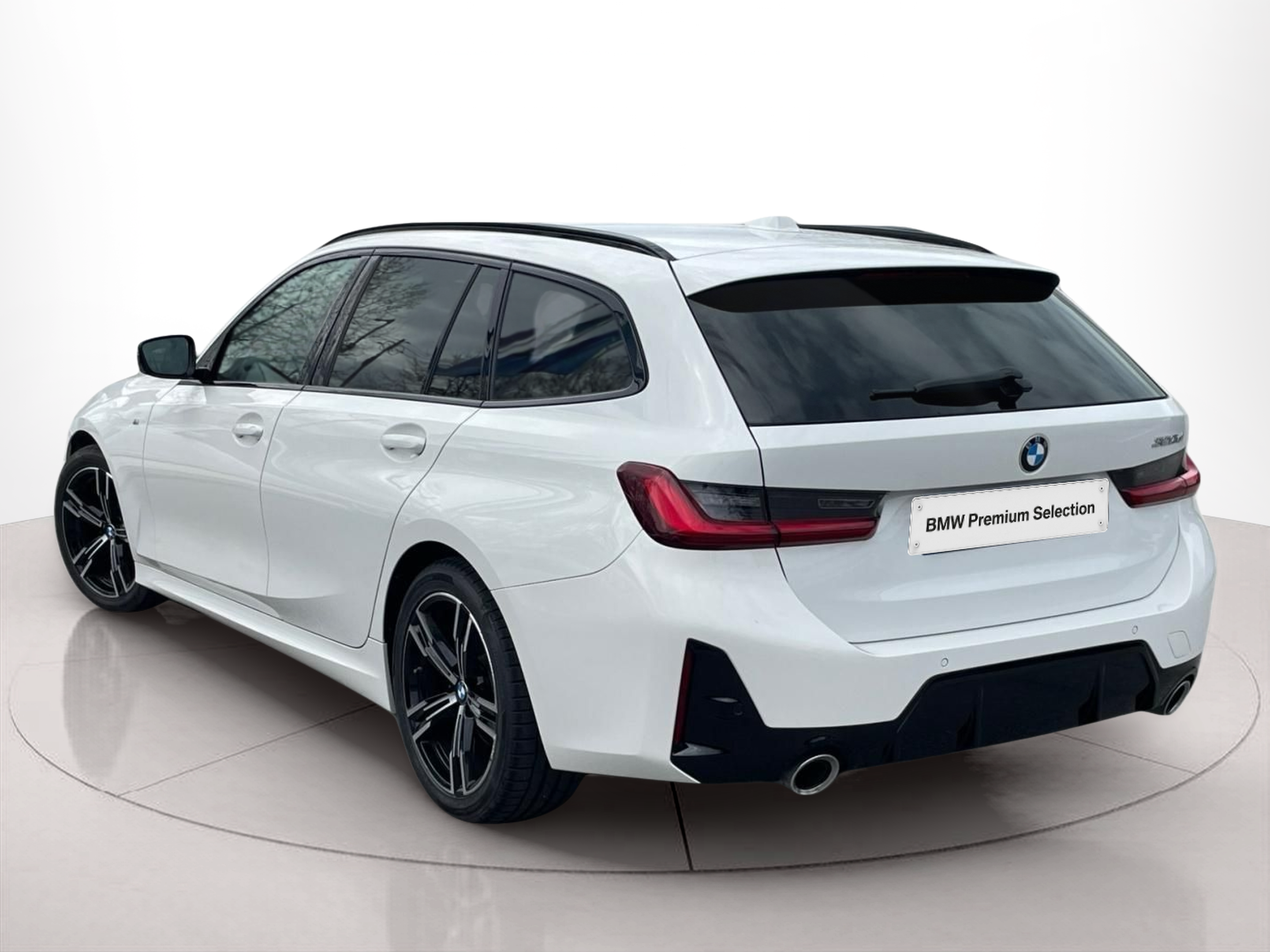 BMW Série 3 320d Touring color Blanco. Año 2023. 140KW(190CV). Diesel. En concesionario MCoutinho - Viseu de Viseu