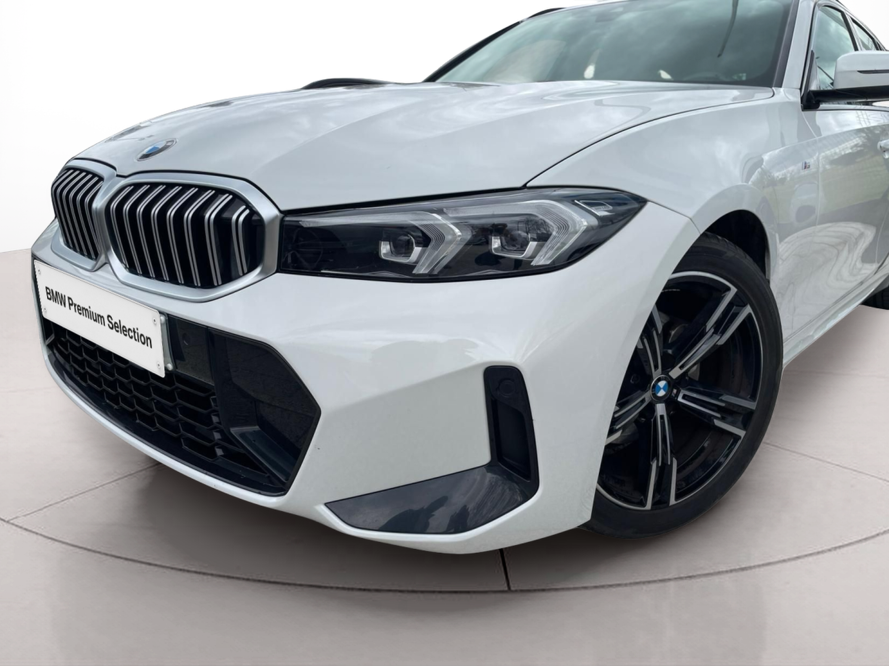 BMW Série 3 320d Touring color Blanco. Año 2023. 140KW(190CV). Diesel. En concesionario MCoutinho - Viseu de Viseu