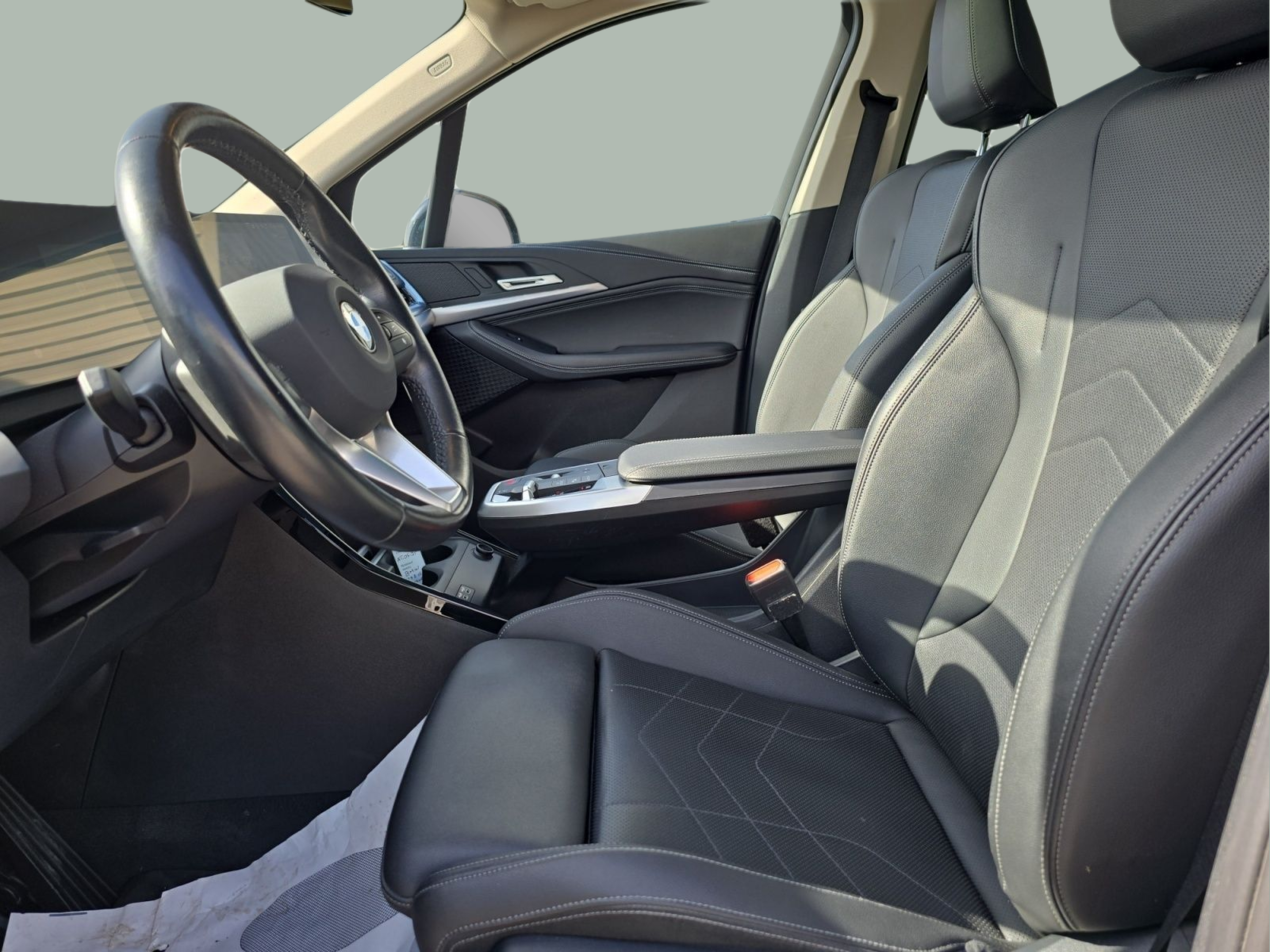 BMW Série 2 218d Active Tourer color Negro. Año 2022. 110KW(150CV). Diesel. En concesionario MCoutinho Bomcar Leiria de Leiria