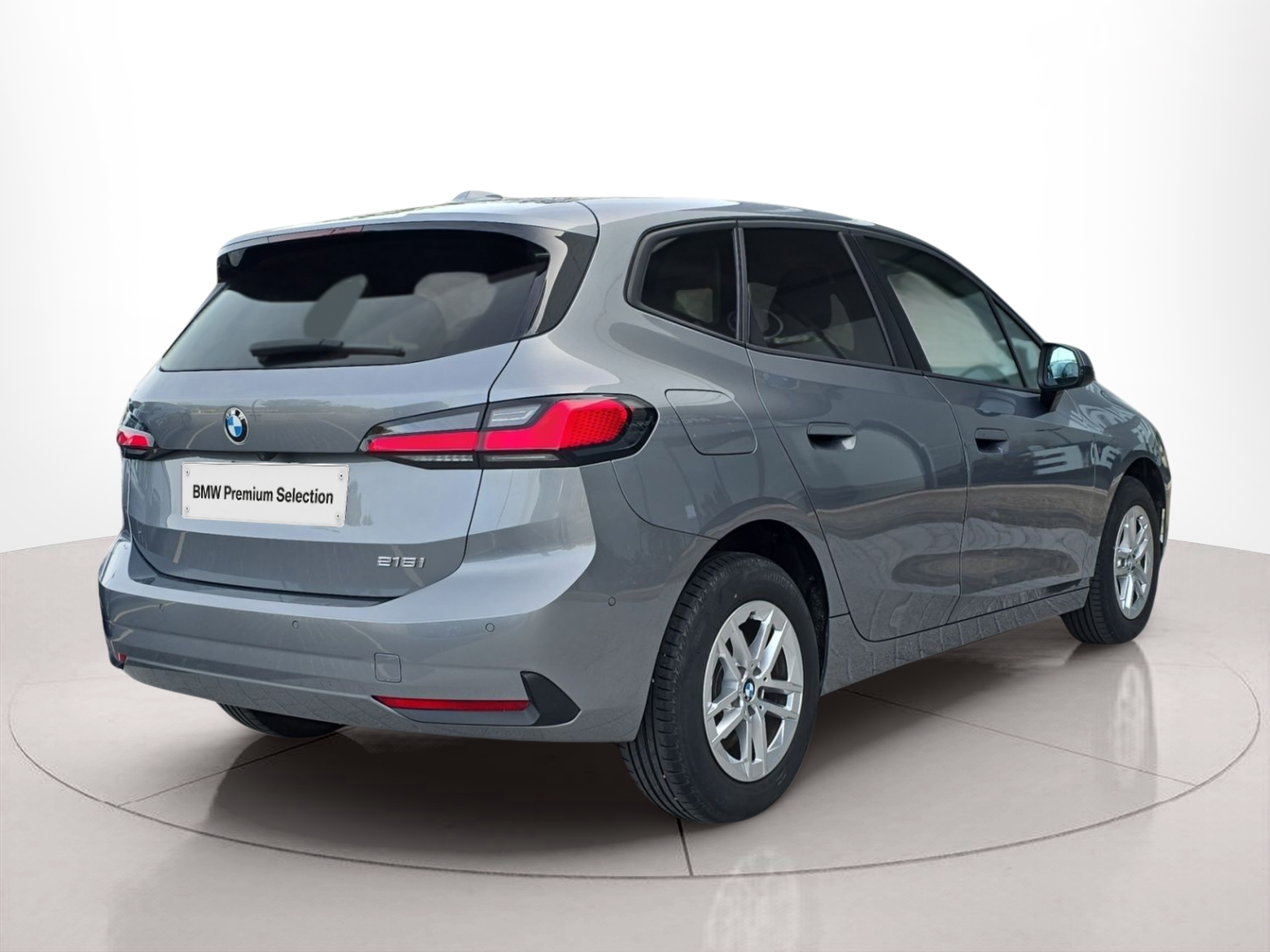 BMW Série 2 216i Active Tourer color Gris. Año 2023. 90KW(122CV). Gasolina. En concesionario MCoutinho Bomcar Coimbra de Coimbra
