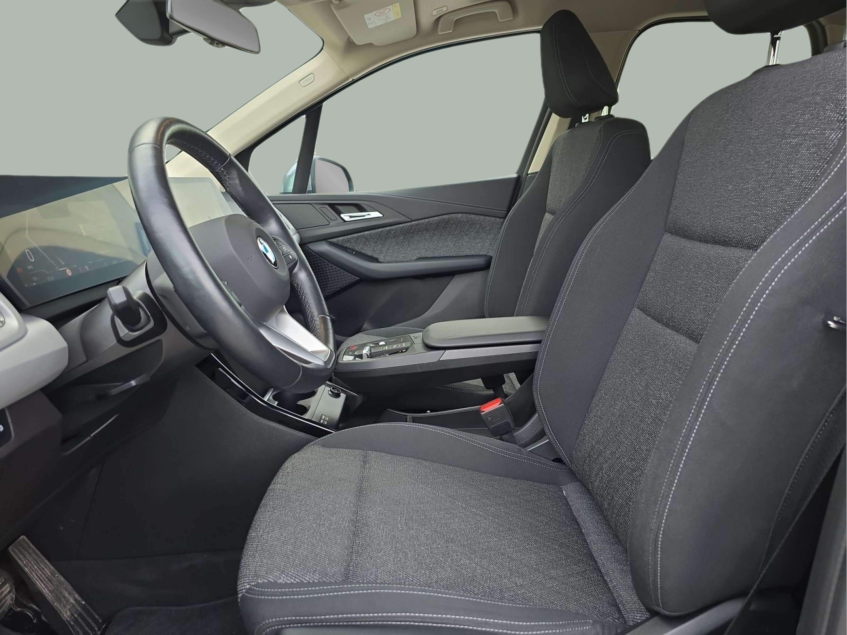 BMW Série 2 216i Active Tourer color Gris. Año 2023. 90KW(122CV). Gasolina. En concesionario MCoutinho Bomcar Coimbra de Coimbra