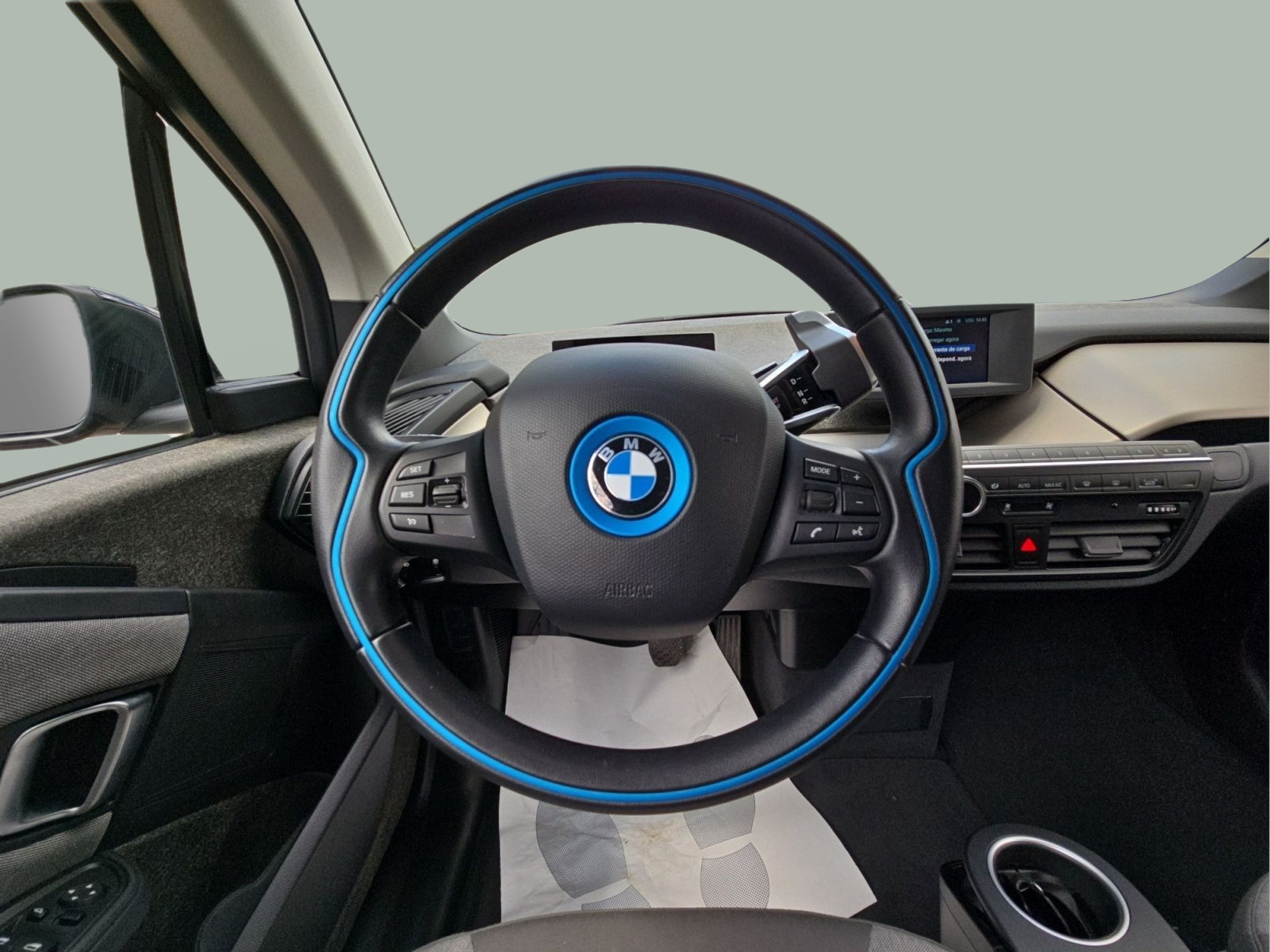 BMW i3 i3 120Ah color Gris. Año 2022. 125KW(170CV). Elétrico. En concesionario MCoutinho Bomcar Coimbra de Coimbra