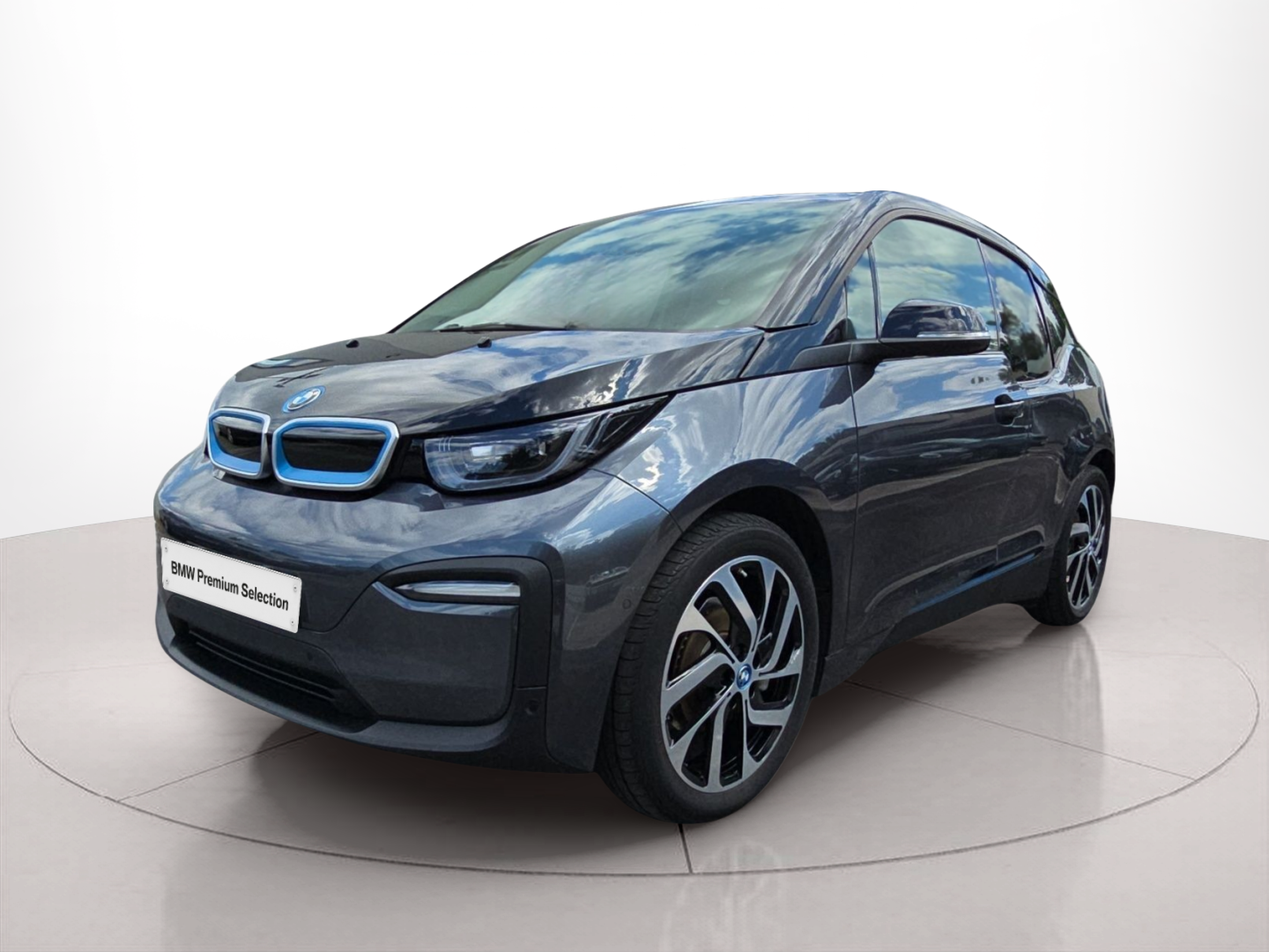Fotos de BMW i3 i3 120Ah color Gris. Año 2022. 125KW(170CV). Elétrico. En concesionario MCoutinho Bomcar Coimbra de Coimbra