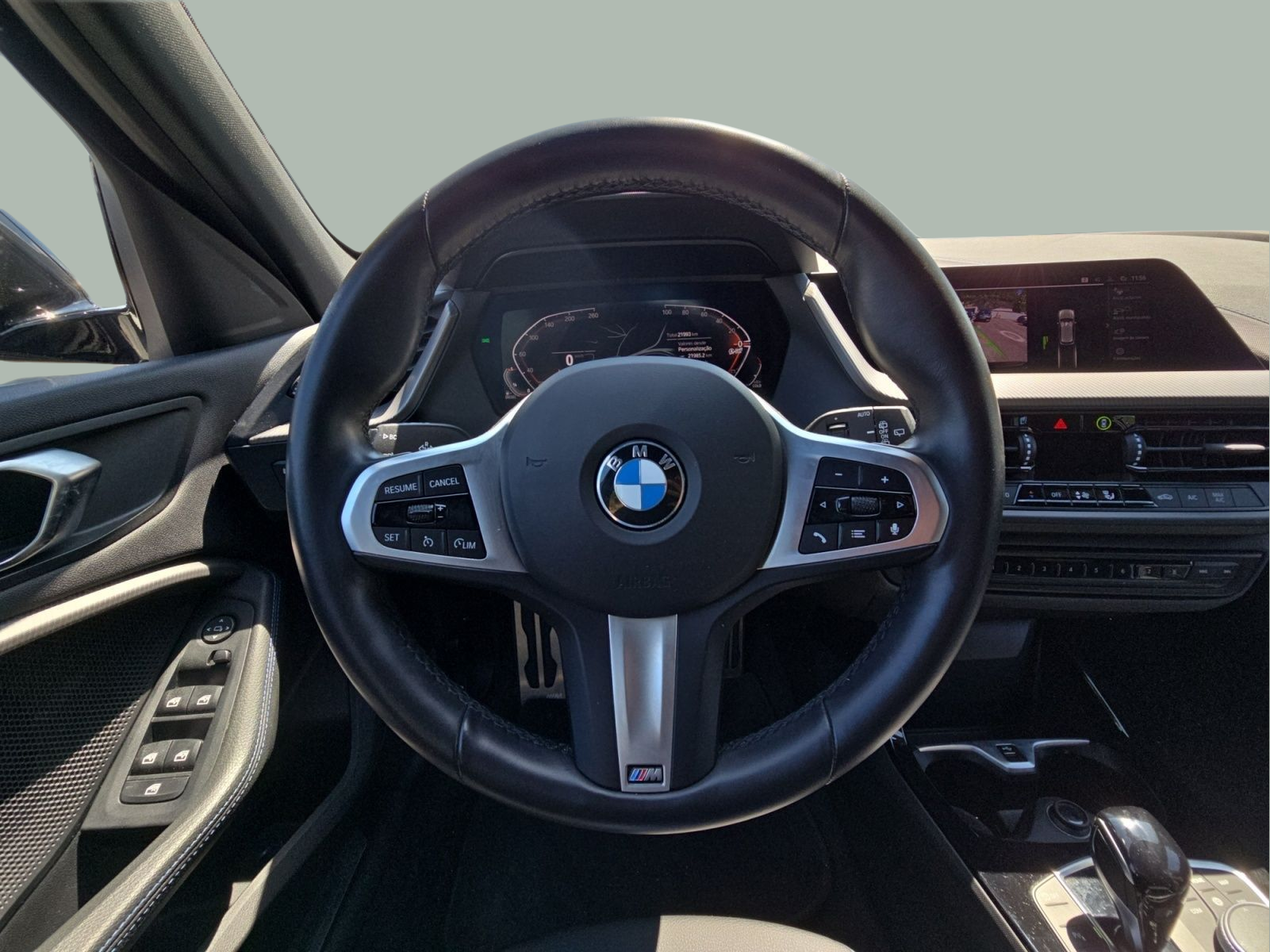 BMW Série 1 116d color Negro. Año 2024. 85KW(116CV). Diesel. En concesionario MCoutinho Bomcar Coimbra de Coimbra