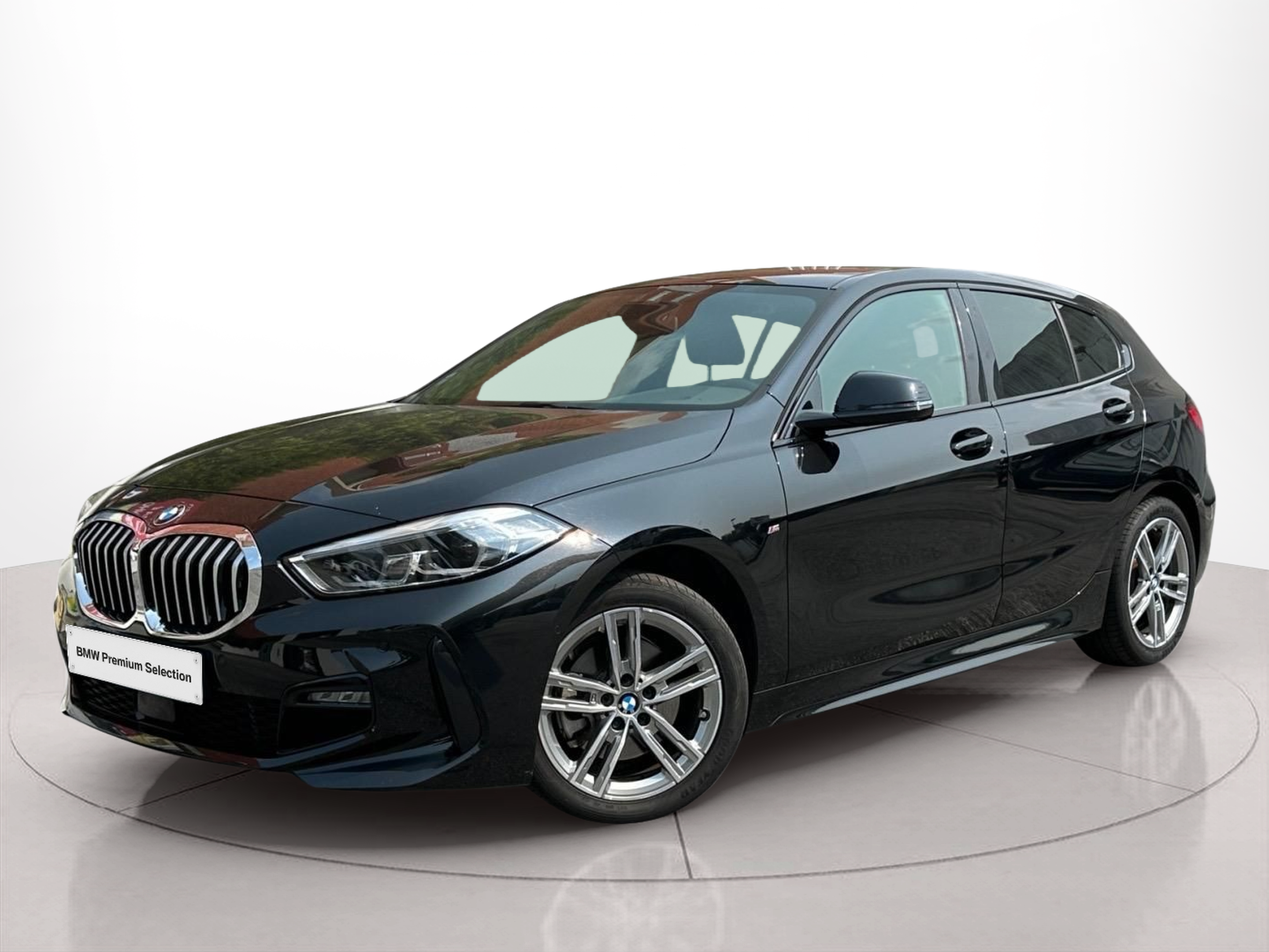Fotos de BMW Série 1 116d color Negro. Año 2024. 85KW(116CV). Diesel. En concesionario MCoutinho - Vila Real de Vila Real