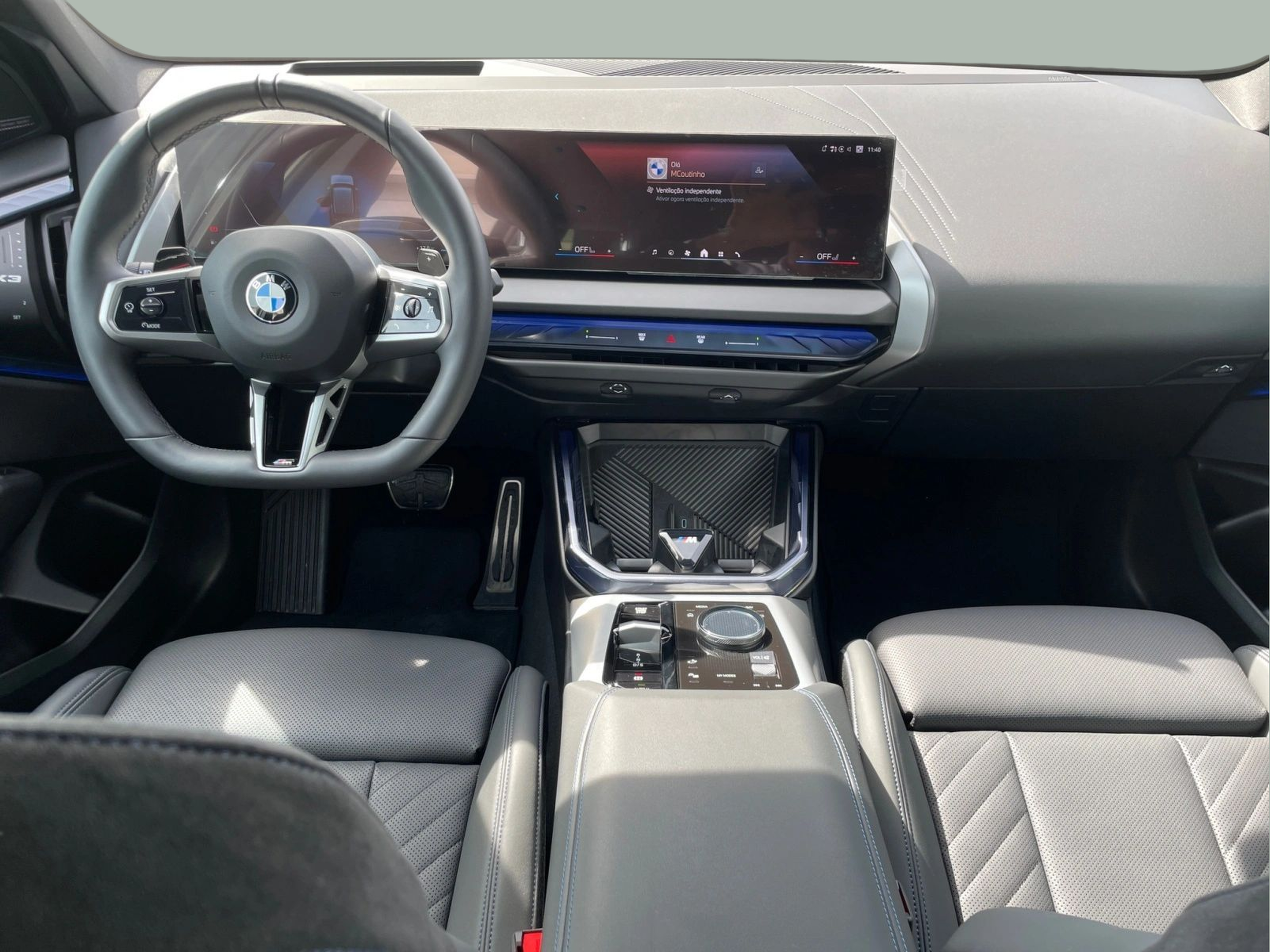 BMW X3 xDrive20d color Azul. Año 2024. 145KW(197CV). Diesel. En concesionario MCoutinho - Vila Real de Vila Real