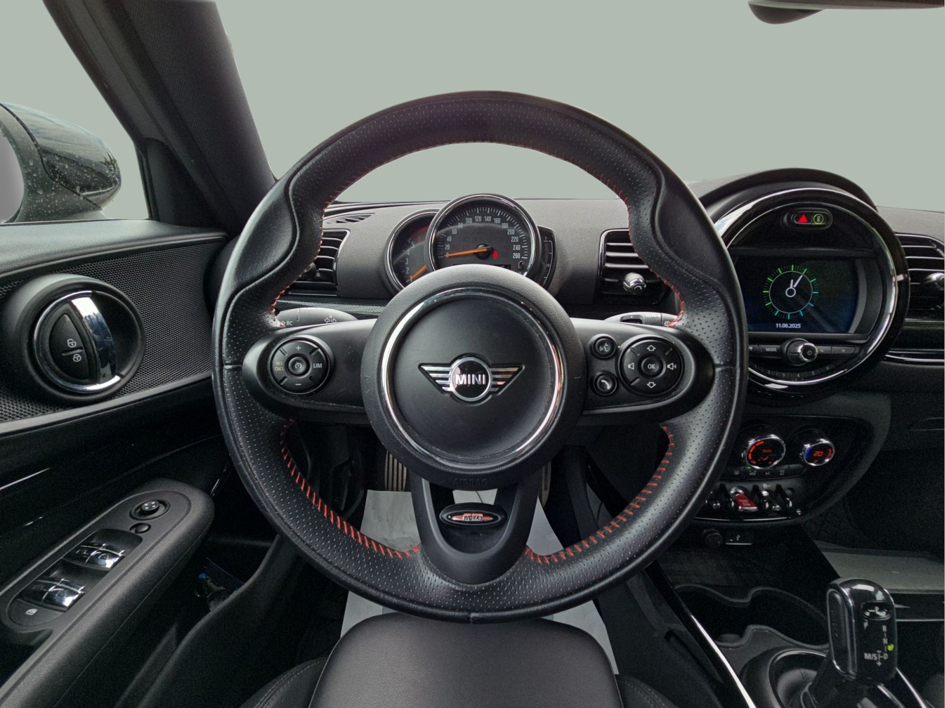 fotoG 15 del MINI MINI Clubman Cooper D 110 kW (150 CV) 150cv Diesel de 2021 em Bragança