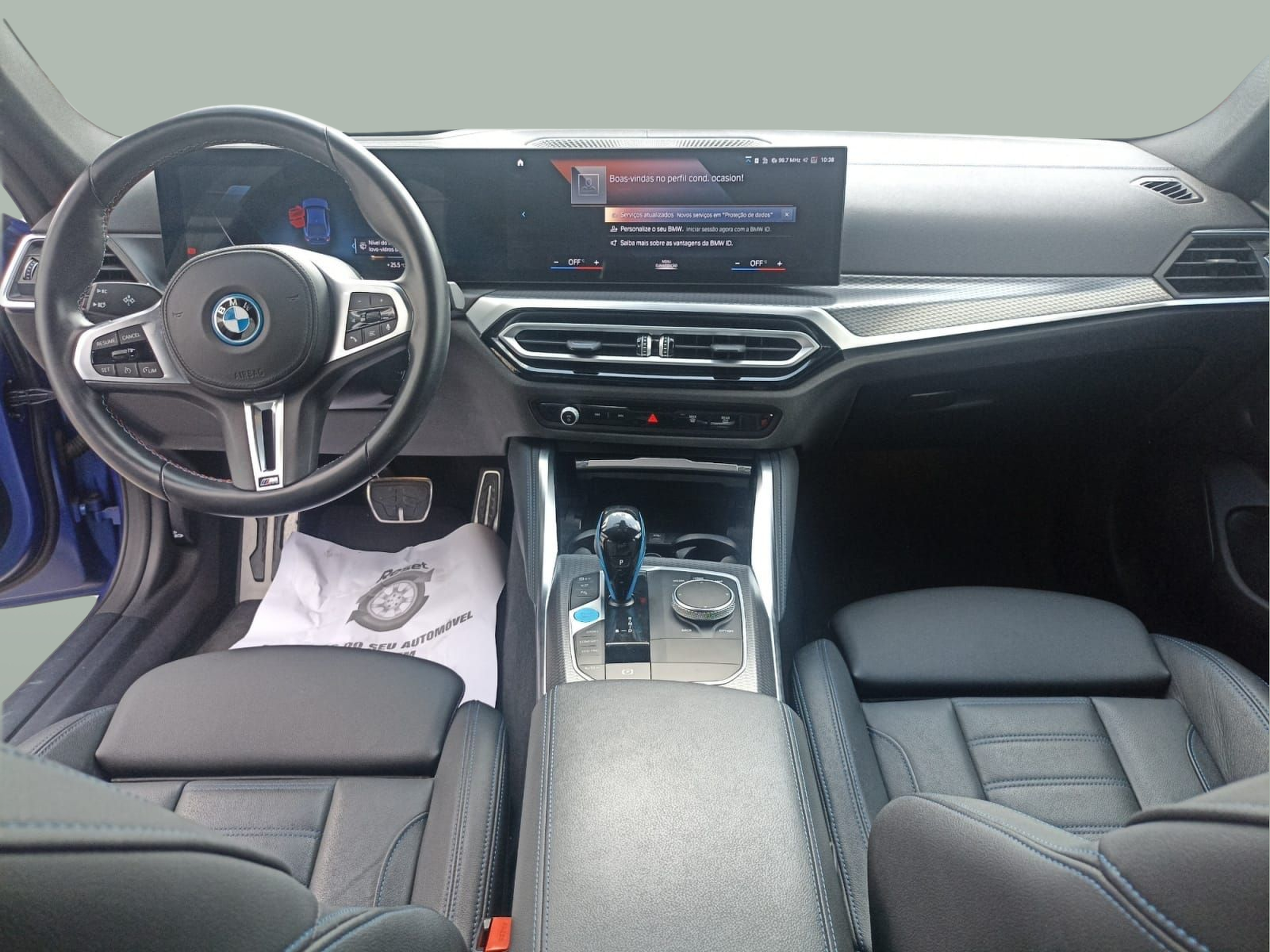 BMW i4 i4 M50 color Azul. Año 2023. 400KW(544CV). Elétrico. En concesionario MCoutinho - Bragança de Bragança