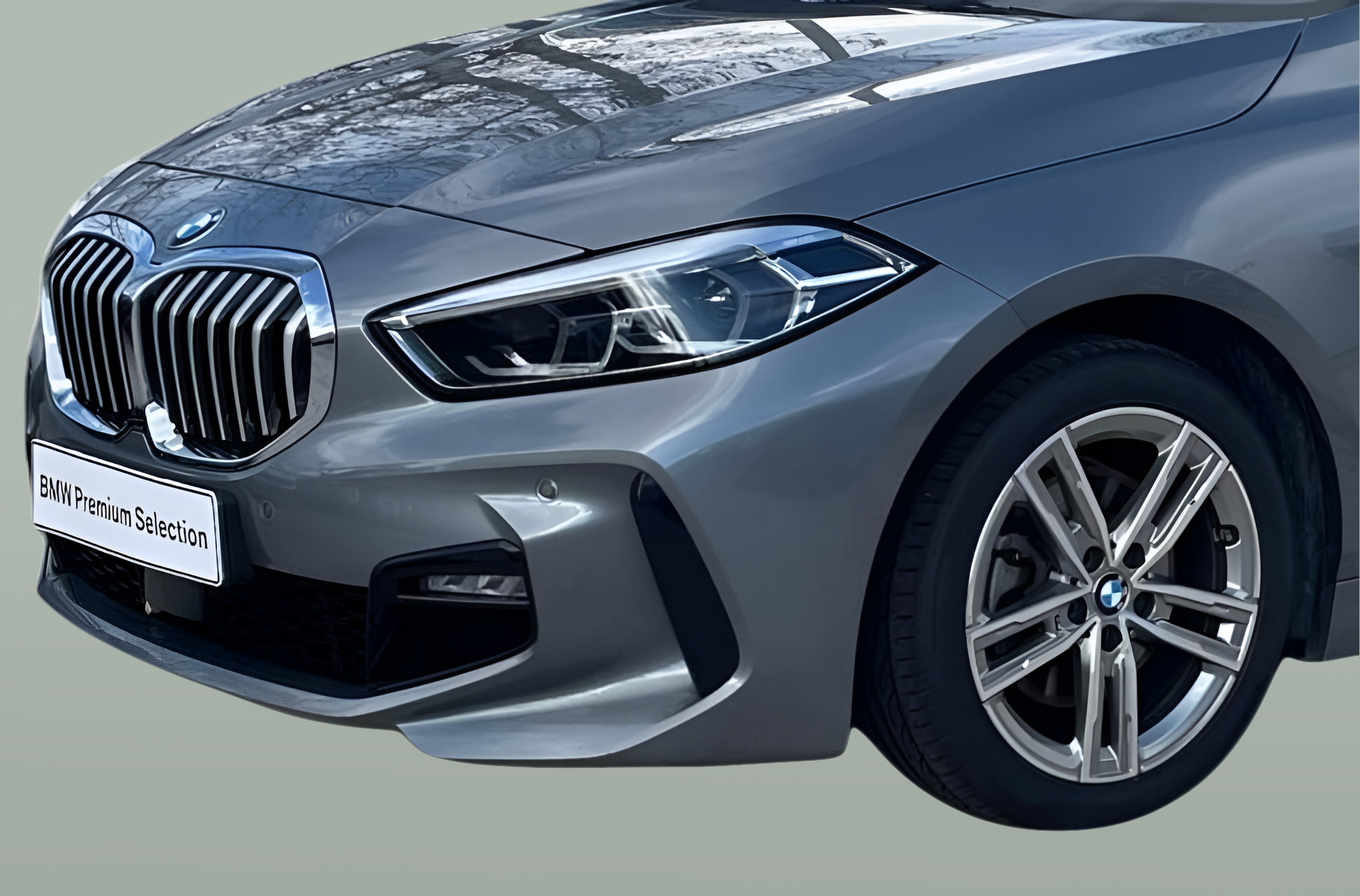 BMW Série 1 116d color Gris. Año 2023. 85KW(116CV). Diesel. En concesionario MCoutinho - Vila Real de Vila Real