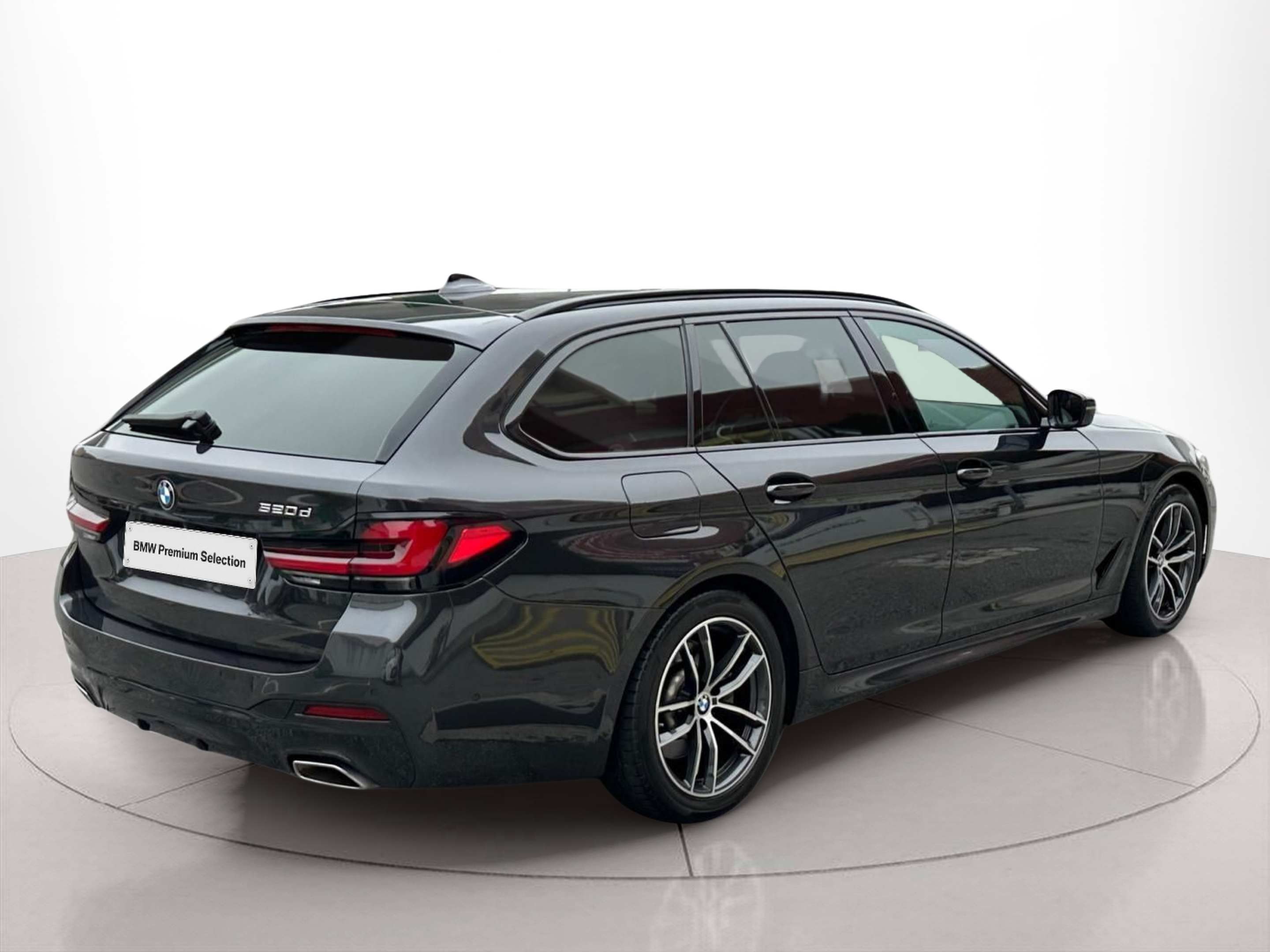 BMW Série 5 520d Touring color Gris. Año 2023. 140KW(190CV). Elétrico / Diesel Híbrido. En concesionario MCoutinho - Viseu de Viseu