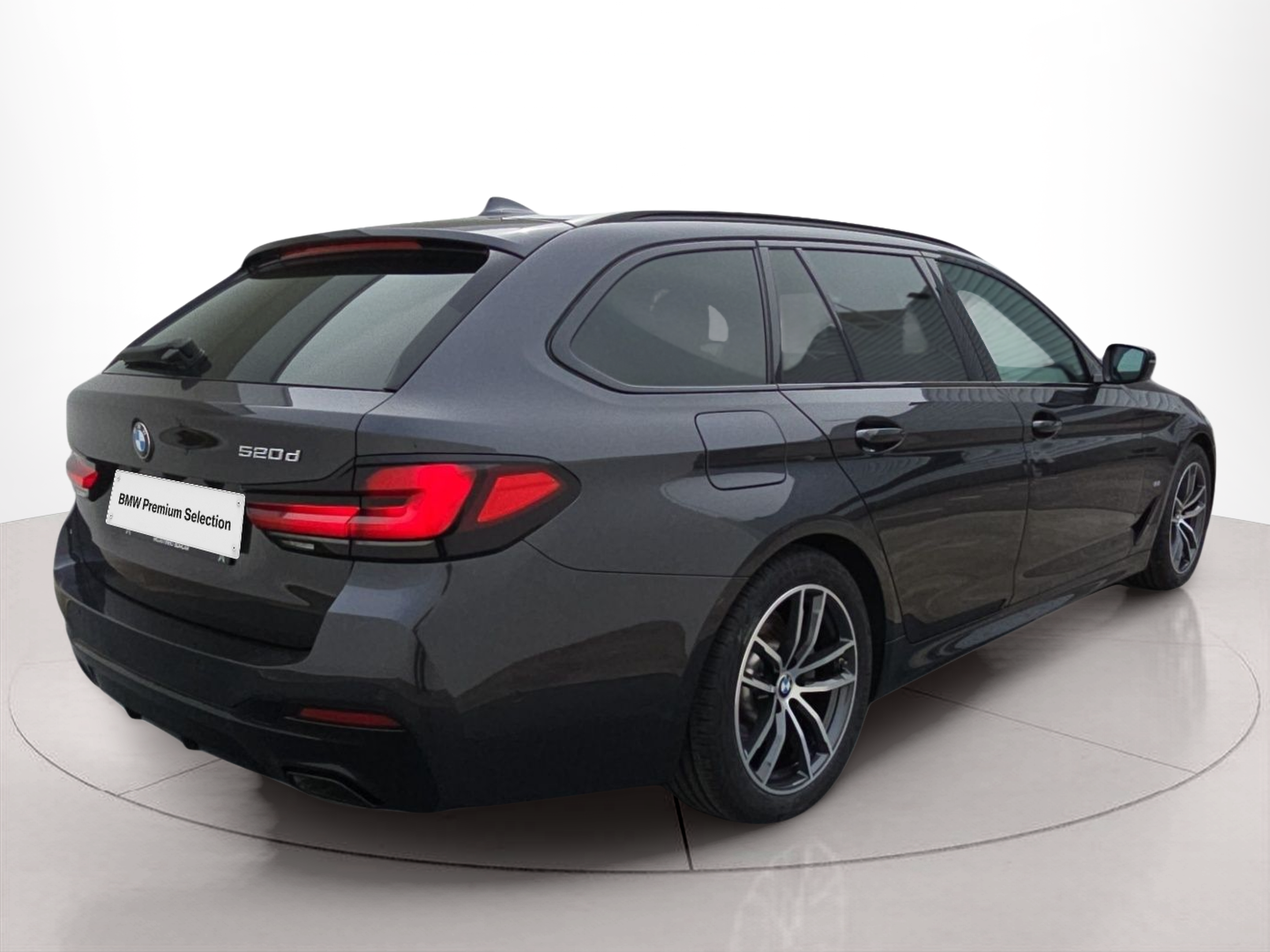 BMW Série 5 520d Touring color Gris. Año 2023. 140KW(190CV). Diesel. En concesionario MCoutinho Bomcar Leiria de Leiria