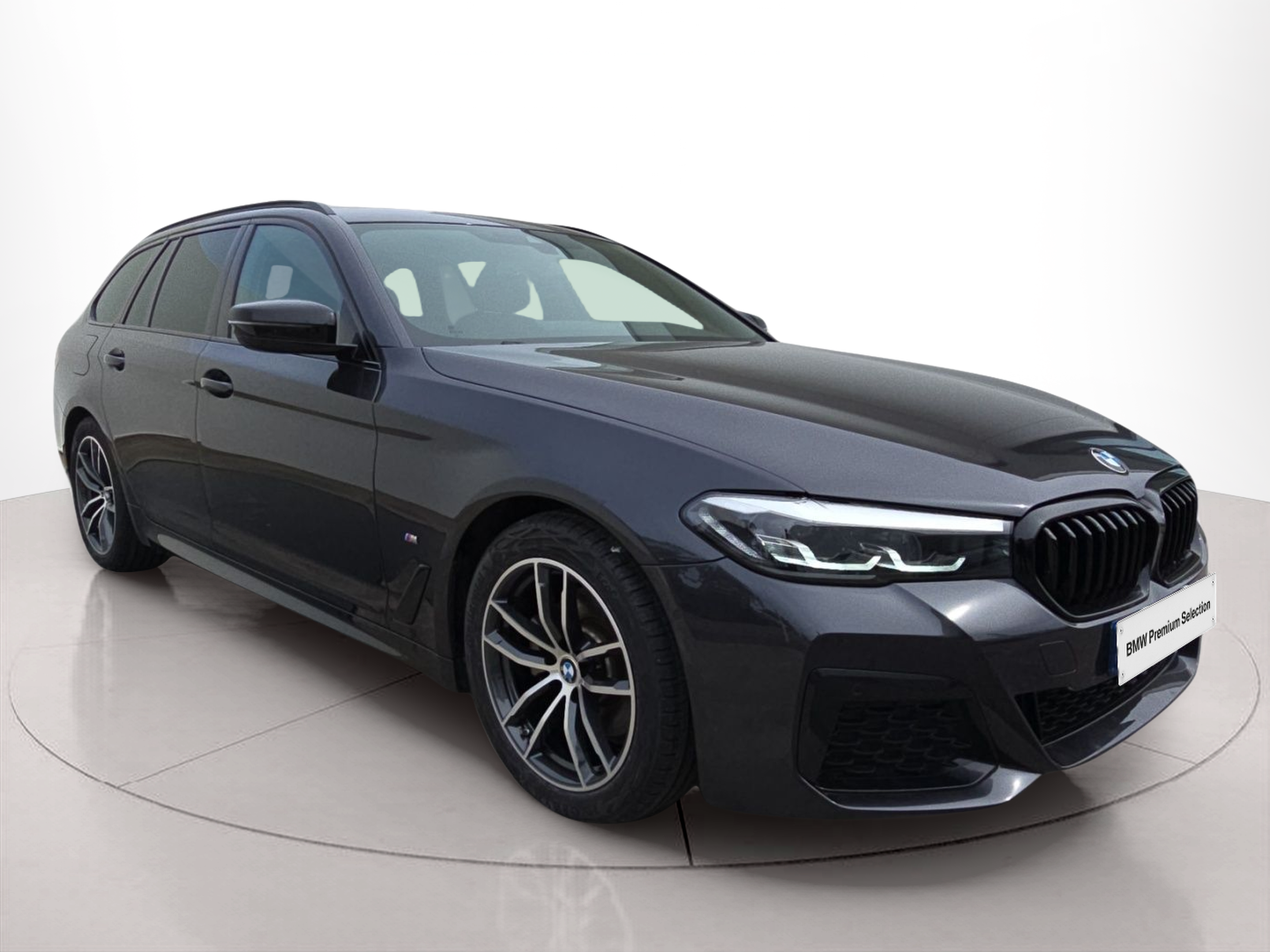 BMW Série 5 520d Touring color Gris. Año 2023. 140KW(190CV). Diesel. En concesionario MCoutinho Bomcar Leiria de Leiria