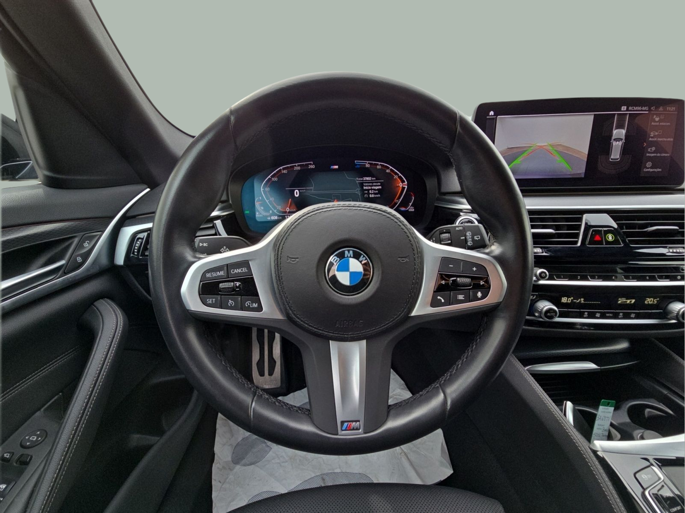BMW Série 5 520d Touring color Gris. Año 2023. 140KW(190CV). Diesel. En concesionario MCoutinho Bomcar Leiria de Leiria