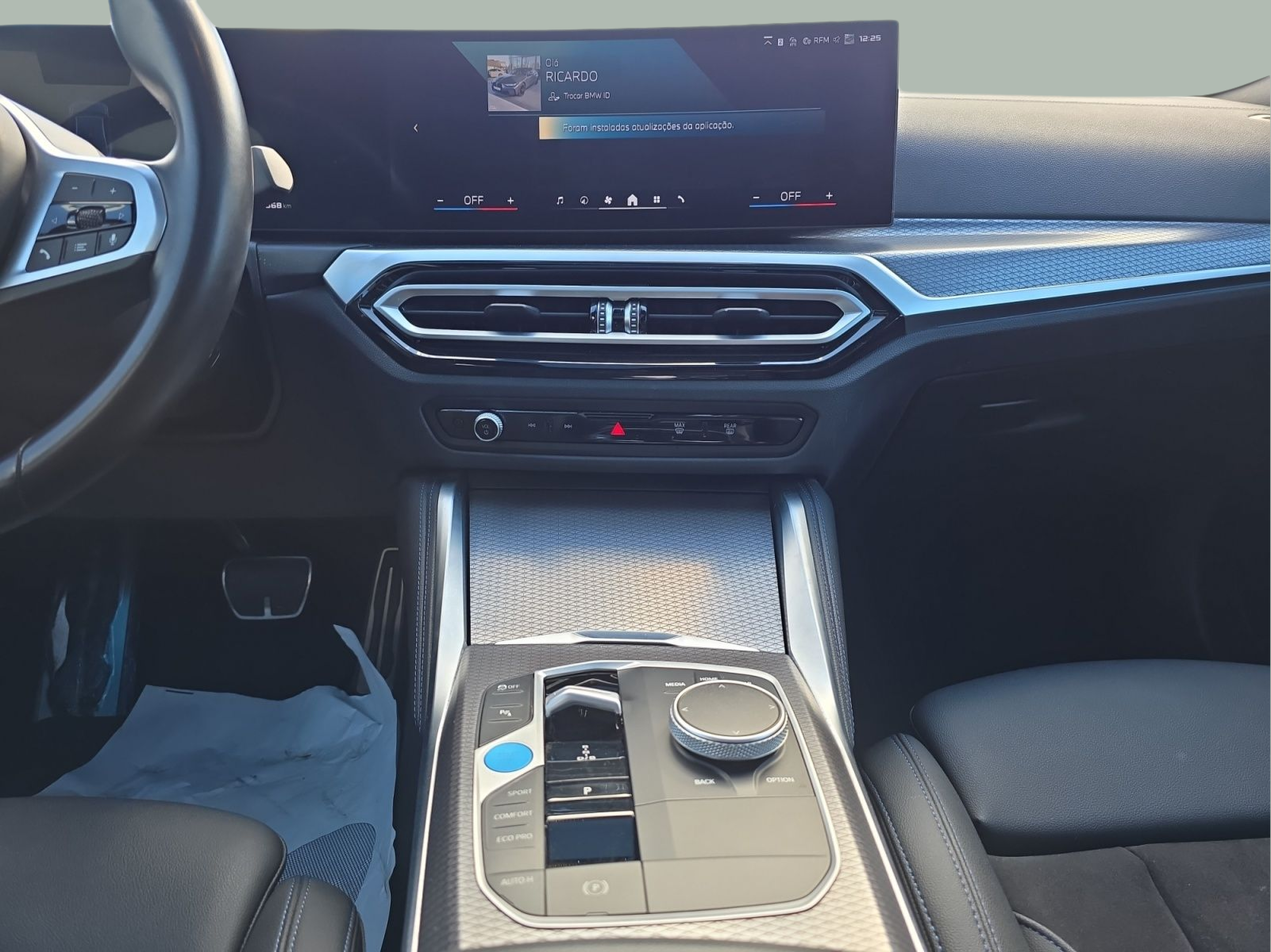 BMW i4 i4 M50 color Azul. Año 2023. 400KW(544CV). Elétrico. En concesionario MCoutinho Bomcar Coimbra de Coimbra