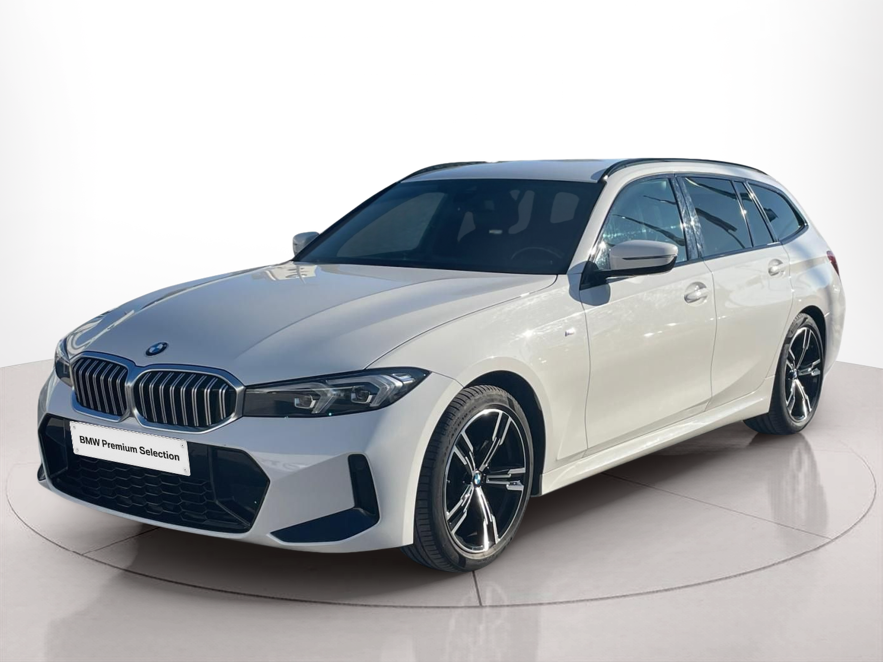 Fotos de BMW Série 3 320d Touring color Blanco. Año 2023. 140KW(190CV). Elétrico / Gasolina Híbrido. En concesionario MCoutinho - Viseu de Viseu