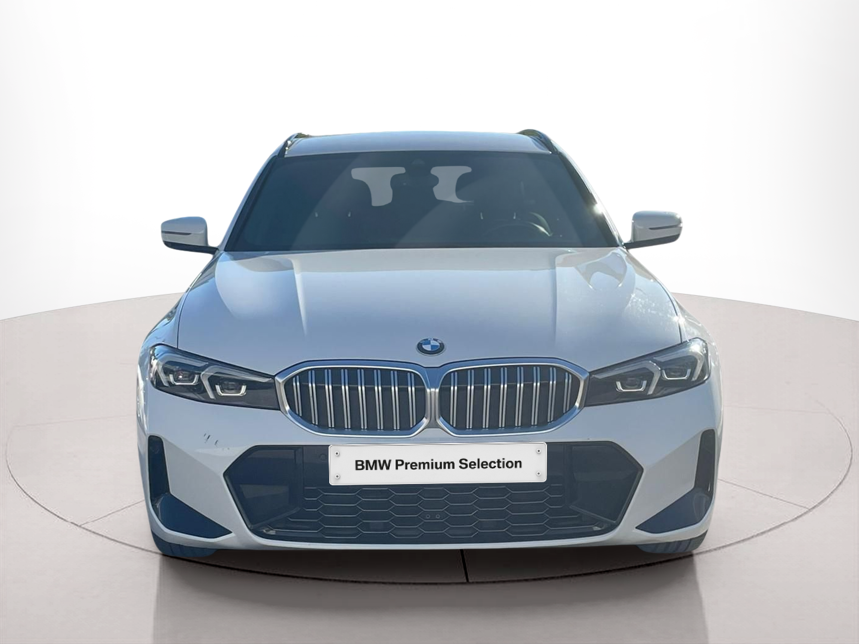 Fotos de BMW Série 3 320d Touring color Blanco. Año 2023. 140KW(190CV). Diesel. En concesionario MCoutinho - Vila Real de Vila Real