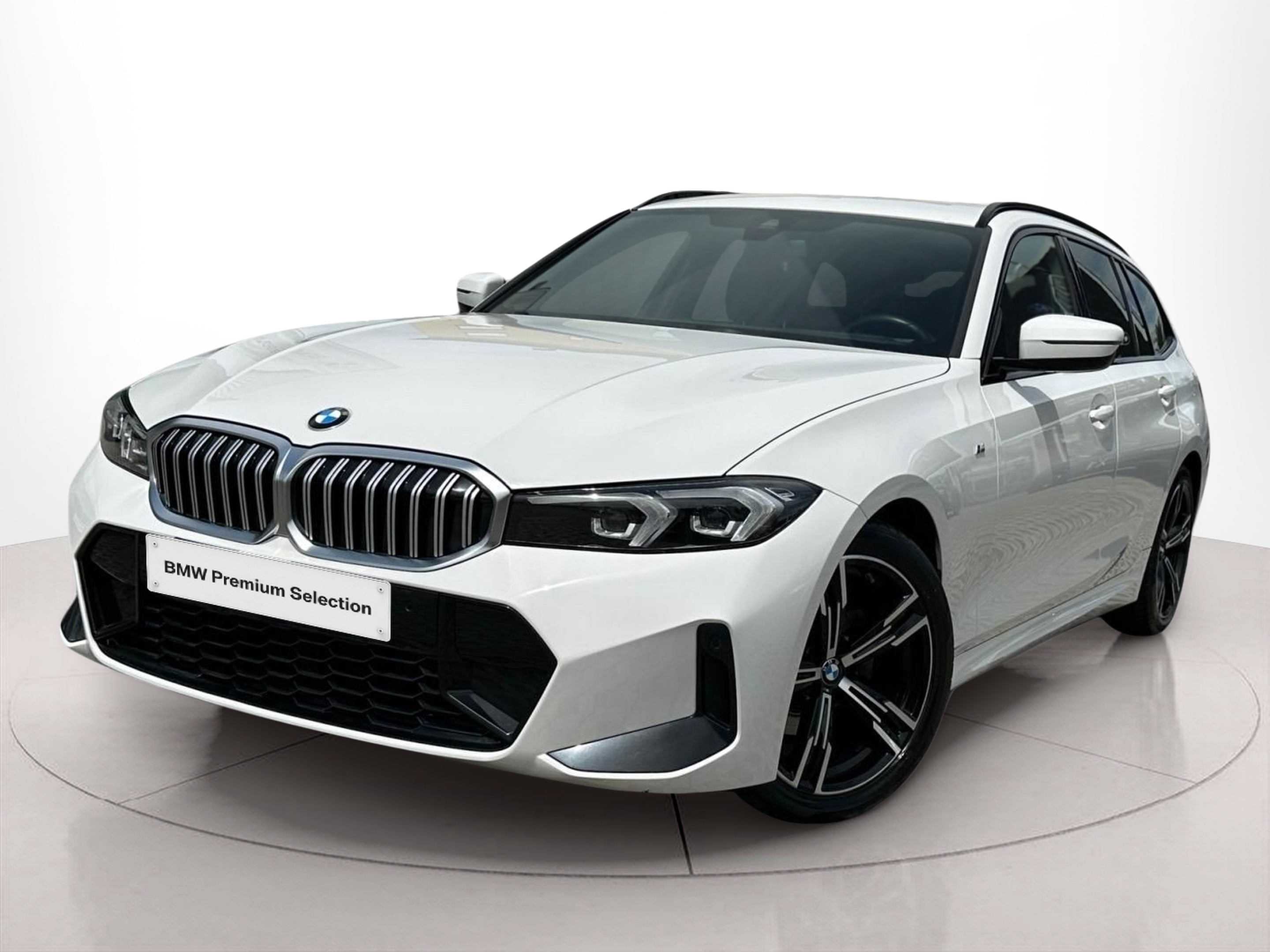 Fotos de BMW Série 3 320d Touring color Blanco. Año 2023. 140KW(190CV). Diesel. En concesionario MCoutinho - Bragança de Bragança