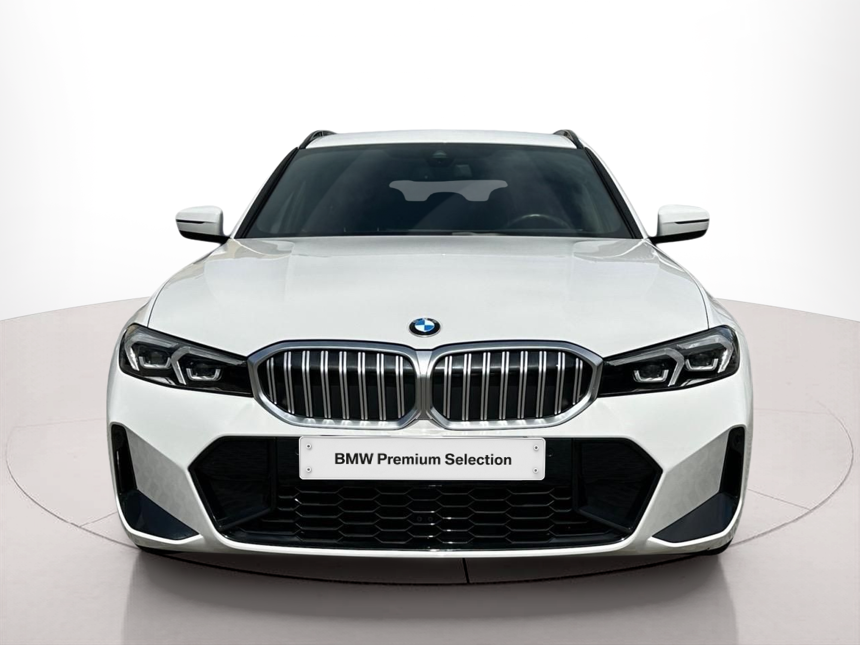 Fotos de BMW Série 3 320d Touring color Blanco. Año 2023. 140KW(190CV). Diesel. En concesionario MCoutinho - Bragança de Bragança