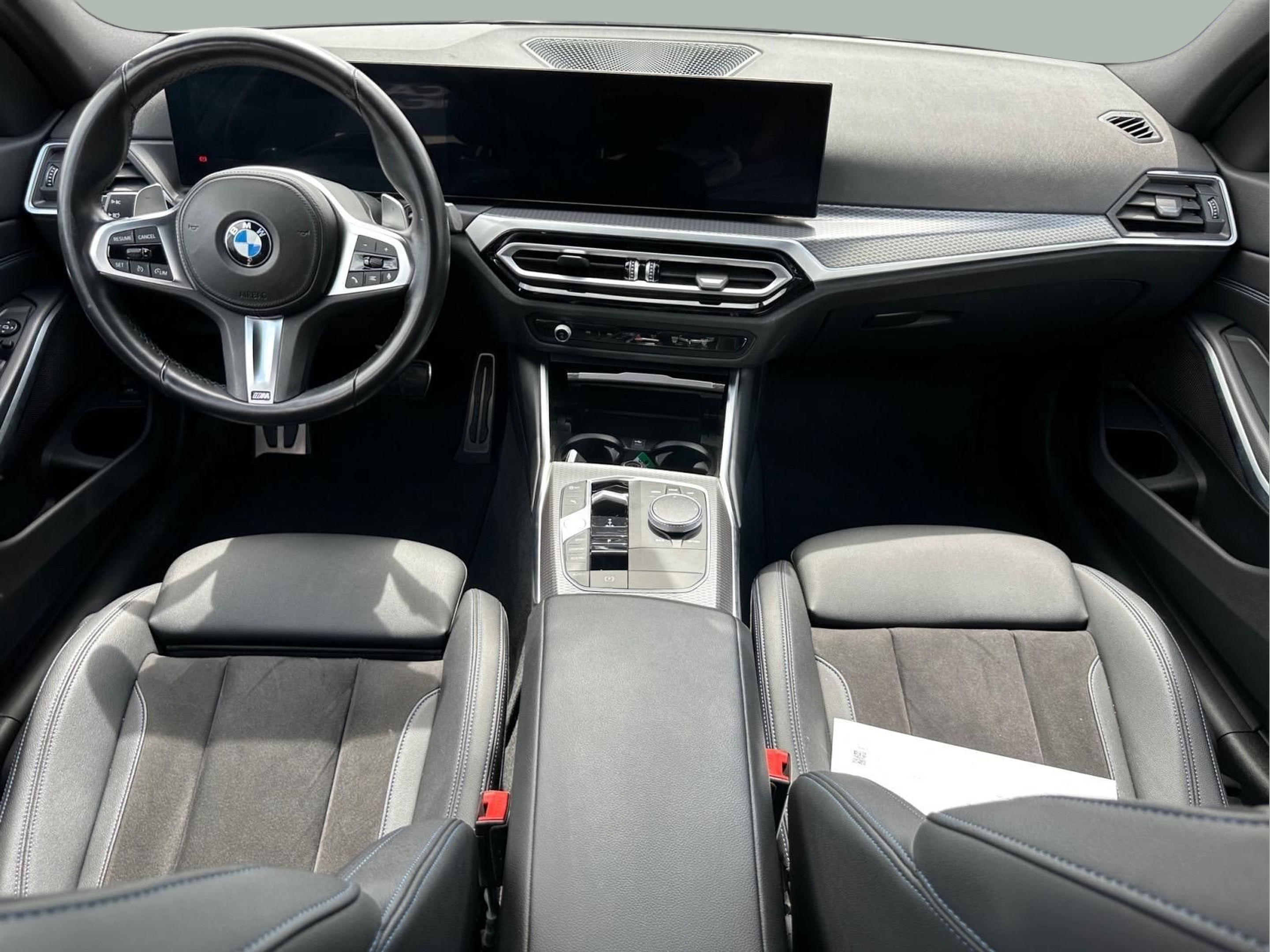 BMW Série 3 320d Touring color Blanco. Año 2023. 140KW(190CV). Diesel. En concesionario MCoutinho - Bragança de Bragança