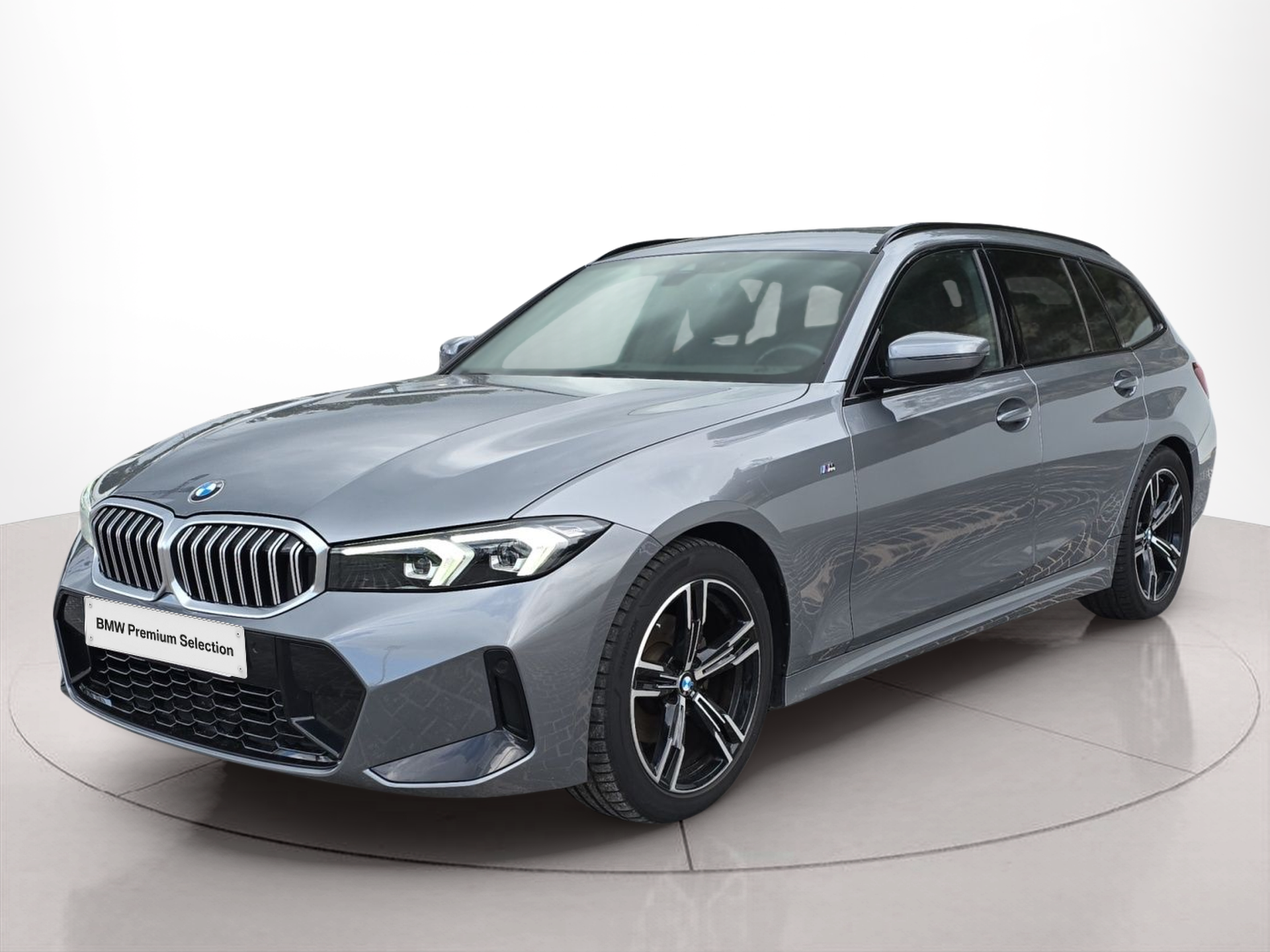Fotos de BMW Série 3 320d Touring color Gris. Año 2023. 140KW(190CV). Diesel. En concesionario MCoutinho Bomcar Coimbra de Coimbra