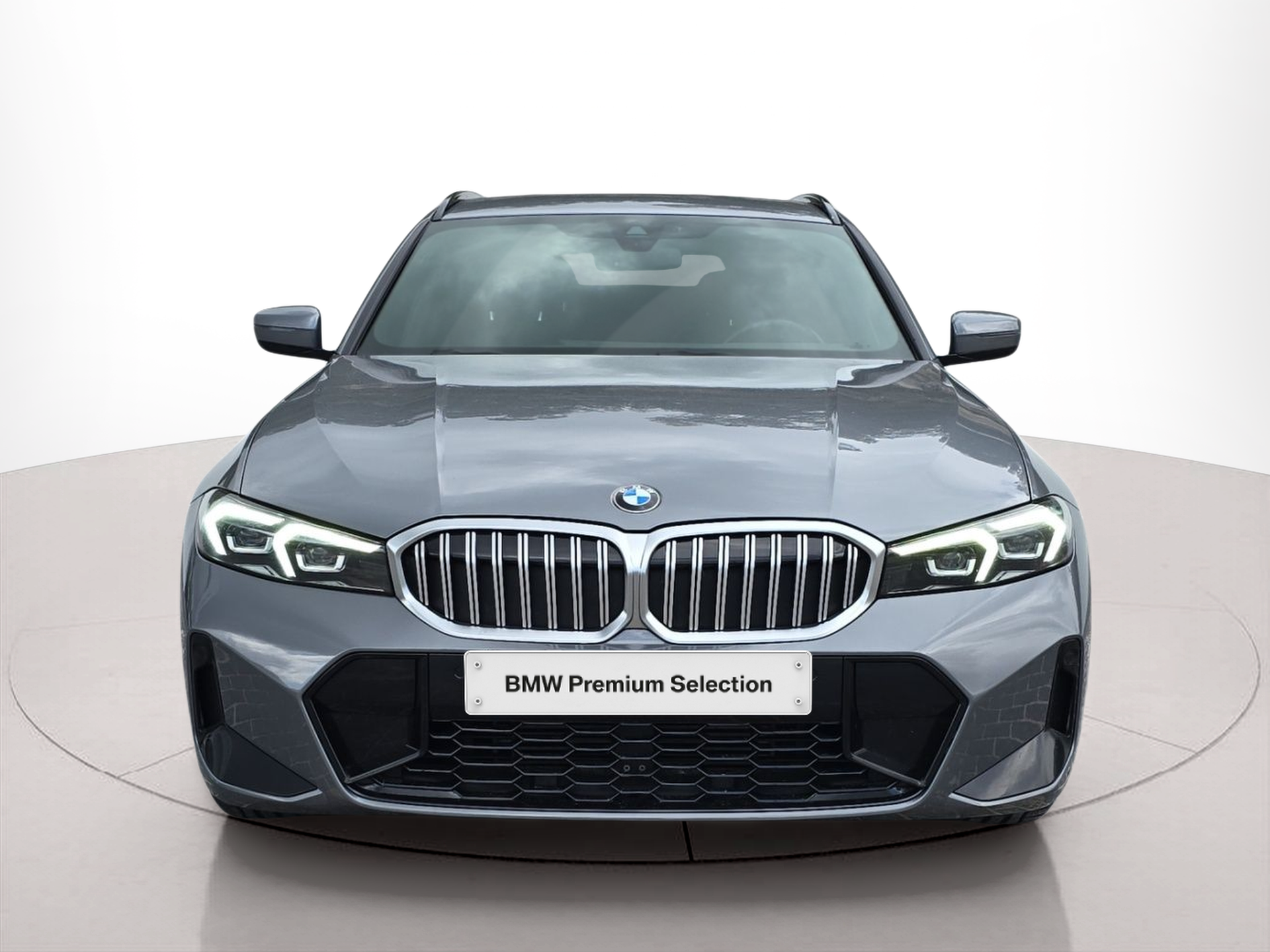Fotos de BMW Série 3 320d Touring color Gris. Año 2023. 140KW(190CV). Diesel. En concesionario MCoutinho Bomcar Coimbra de Coimbra