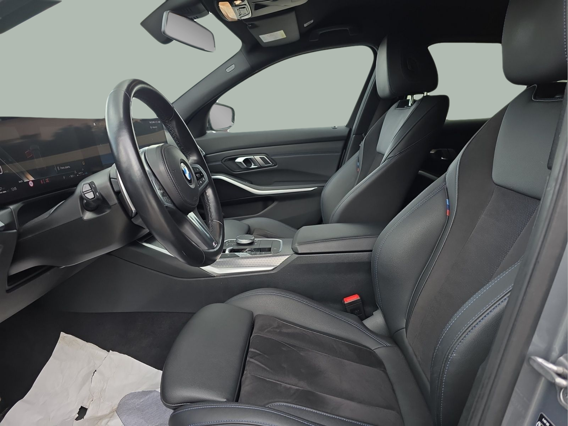 BMW Série 3 320d Touring color Gris. Año 2023. 140KW(190CV). Diesel. En concesionario MCoutinho Bomcar Coimbra de Coimbra