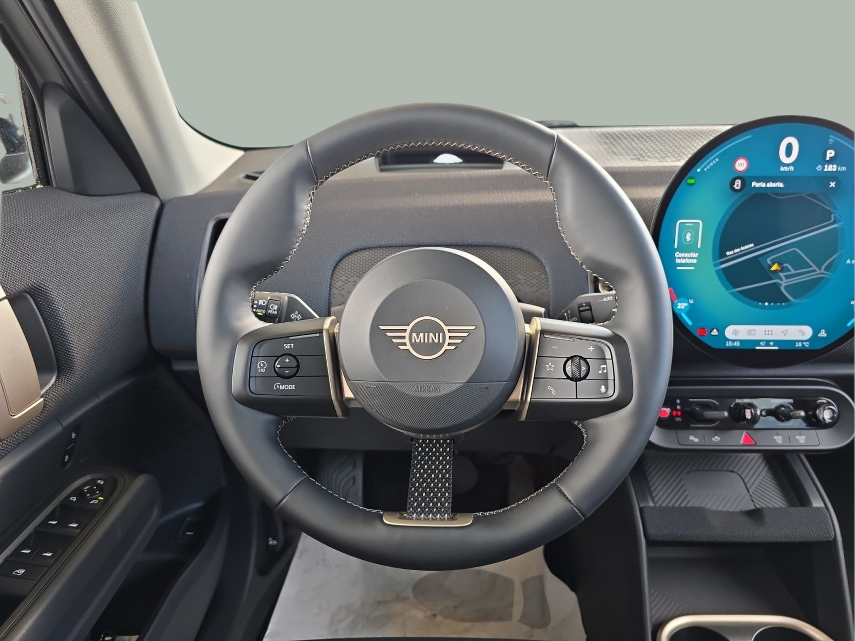 fotoG 13 del MINI MINI Countryman Cooper 125 kW (170 CV) 170cv Gasolina de 2024 em Bragança