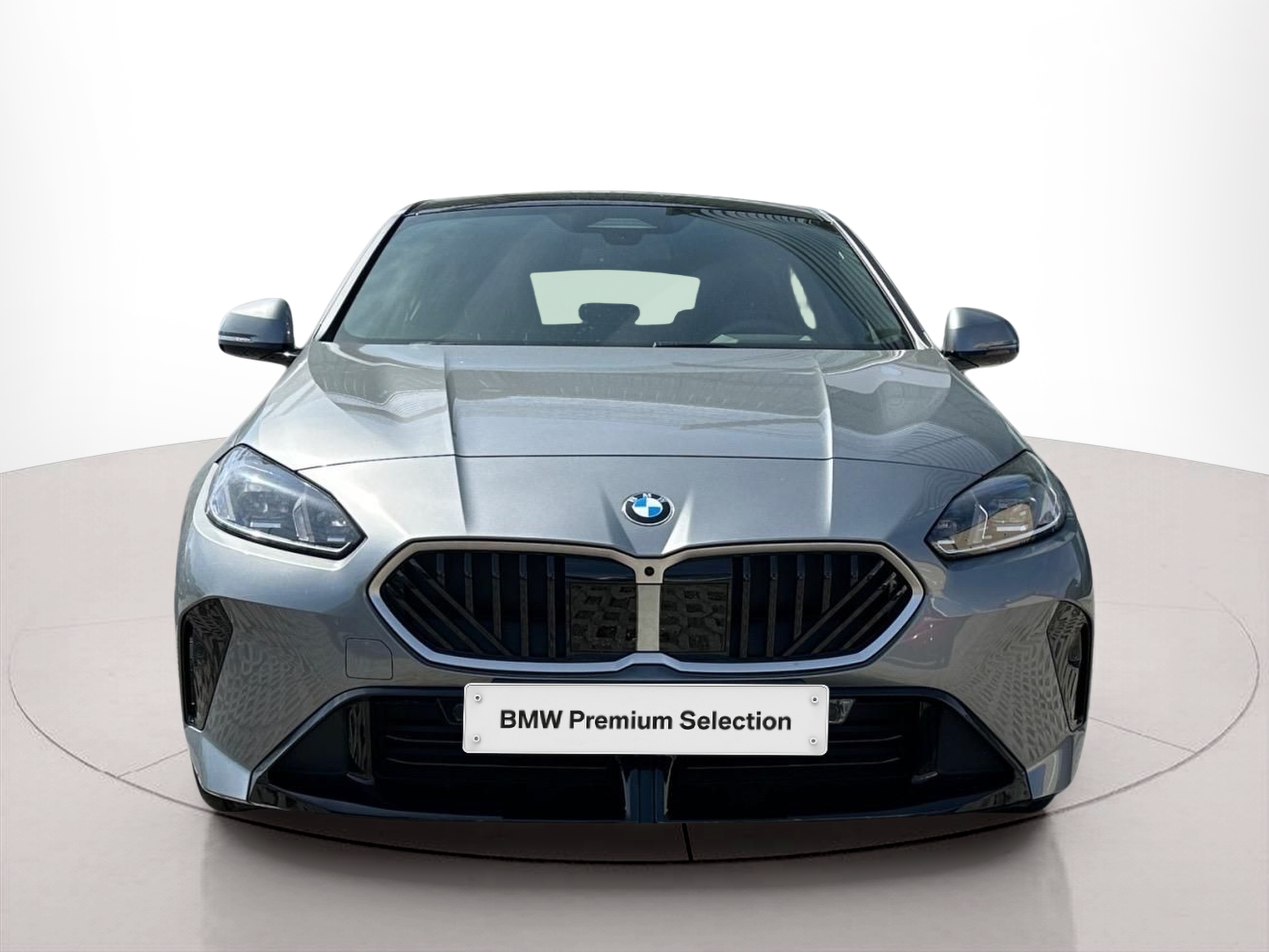 Fotos de BMW Série 1 120d color Gris. Año 2024. 120KW(163CV). Diesel. En concesionario MCoutinho - Bragança de Bragança