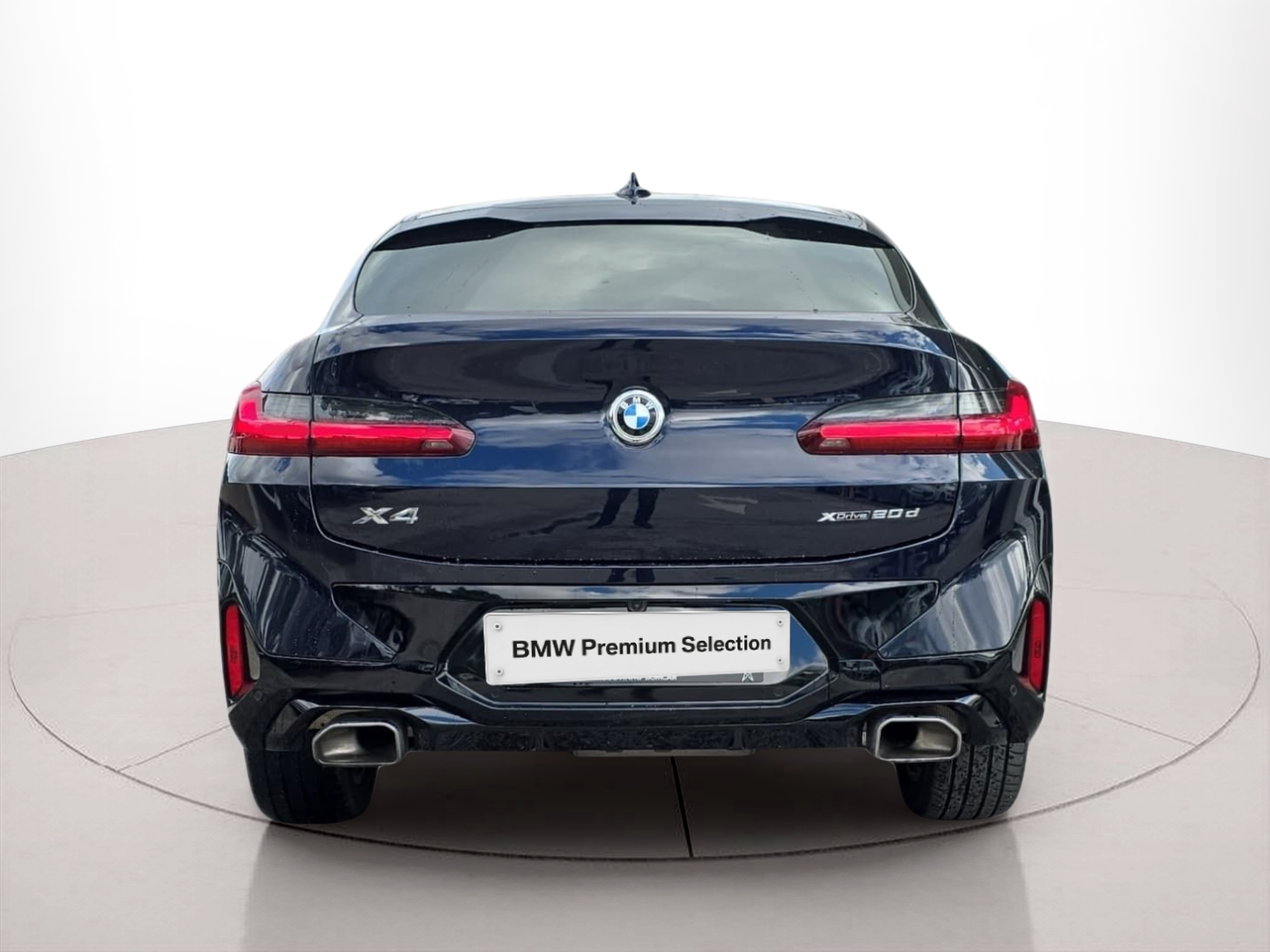 BMW X4 xDrive20d color Negro. Año 2024. 140KW(190CV). Diesel. En concesionario MCoutinho Bomcar Leiria de Leiria