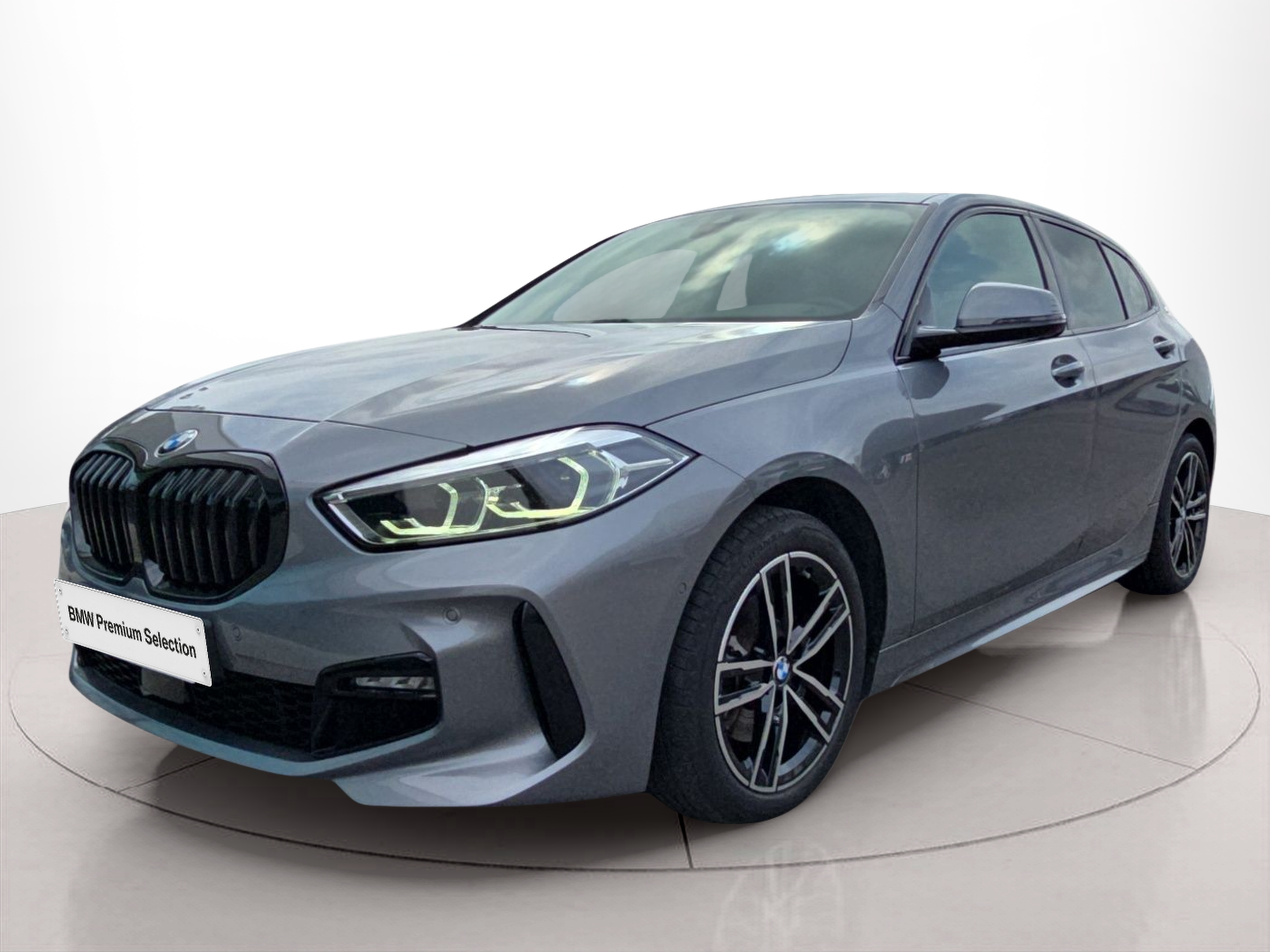 Fotos de BMW Série 1 116d color Gris. Año 2024. 85KW(116CV). Diesel. En concesionario MCoutinho Bomcar Leiria de Leiria