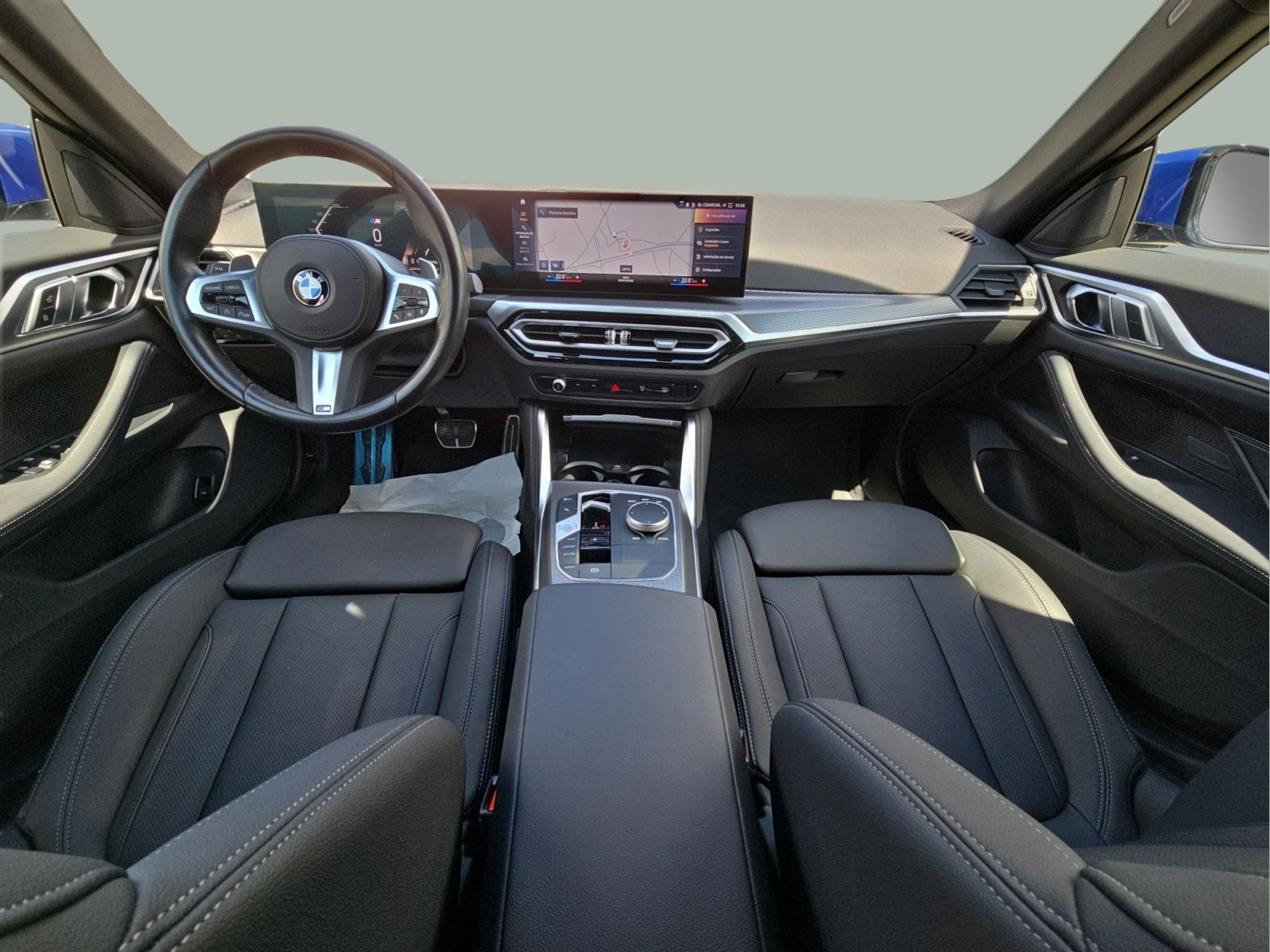 BMW Série 4 420d Berlina color Azul. Año 2023. 140KW(190CV). Diesel. En concesionario MCoutinho Bomcar Leiria de Leiria
