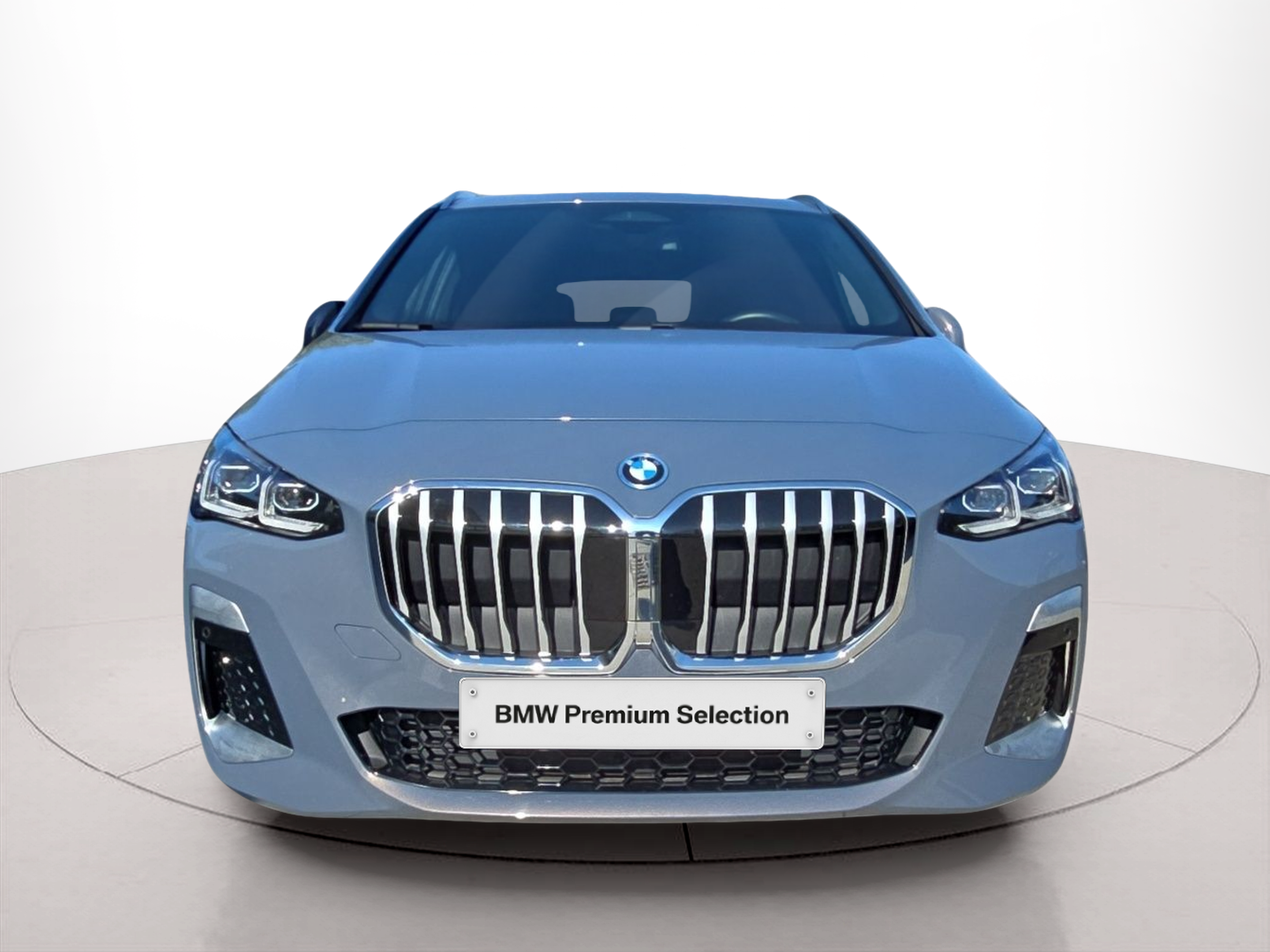 Fotos de BMW Série 2 225xe Active Tourer color Gris. Año 2023. 180KW(245CV). Elétrico / Gasolina Híbrido. En concesionario MCoutinho Bomcar Leiria de Leiria