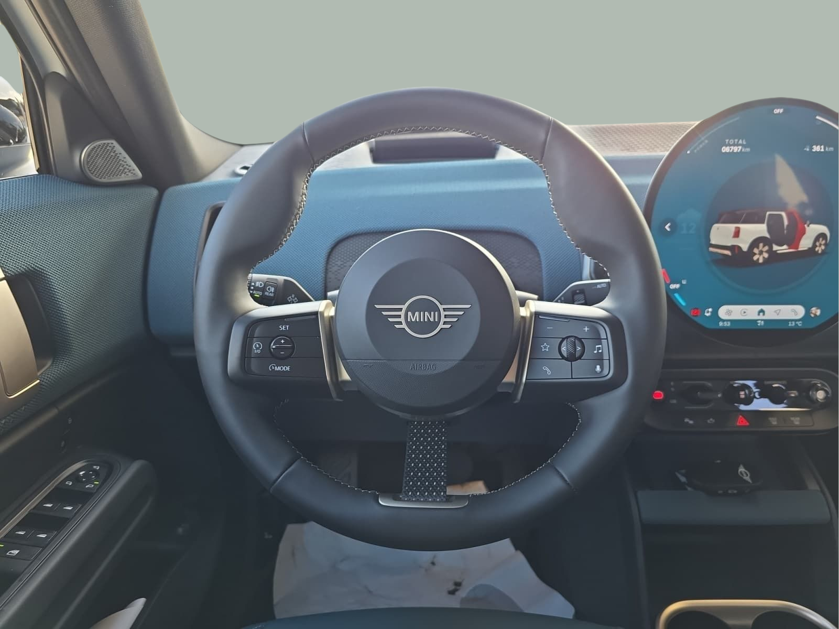 fotoG 12 del MINI Countryman Eléctrico E 150 kW (204 CV) 204cv Elétrico de 2024 em Bragança