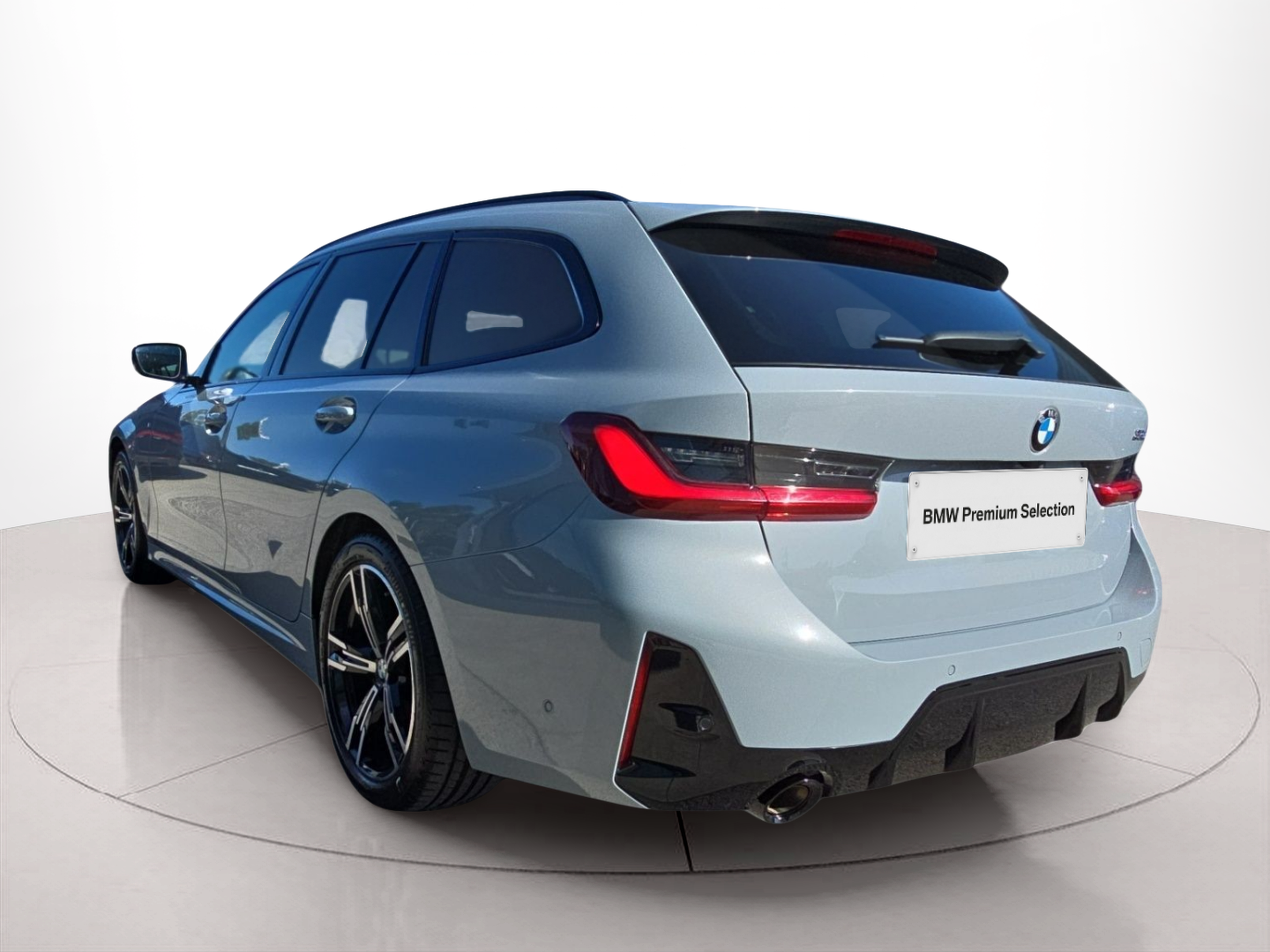 BMW Série 3 320d Touring color Gris. Año 2024. 140KW(190CV). Diesel. En concesionario MCoutinho Bomcar Leiria de Leiria