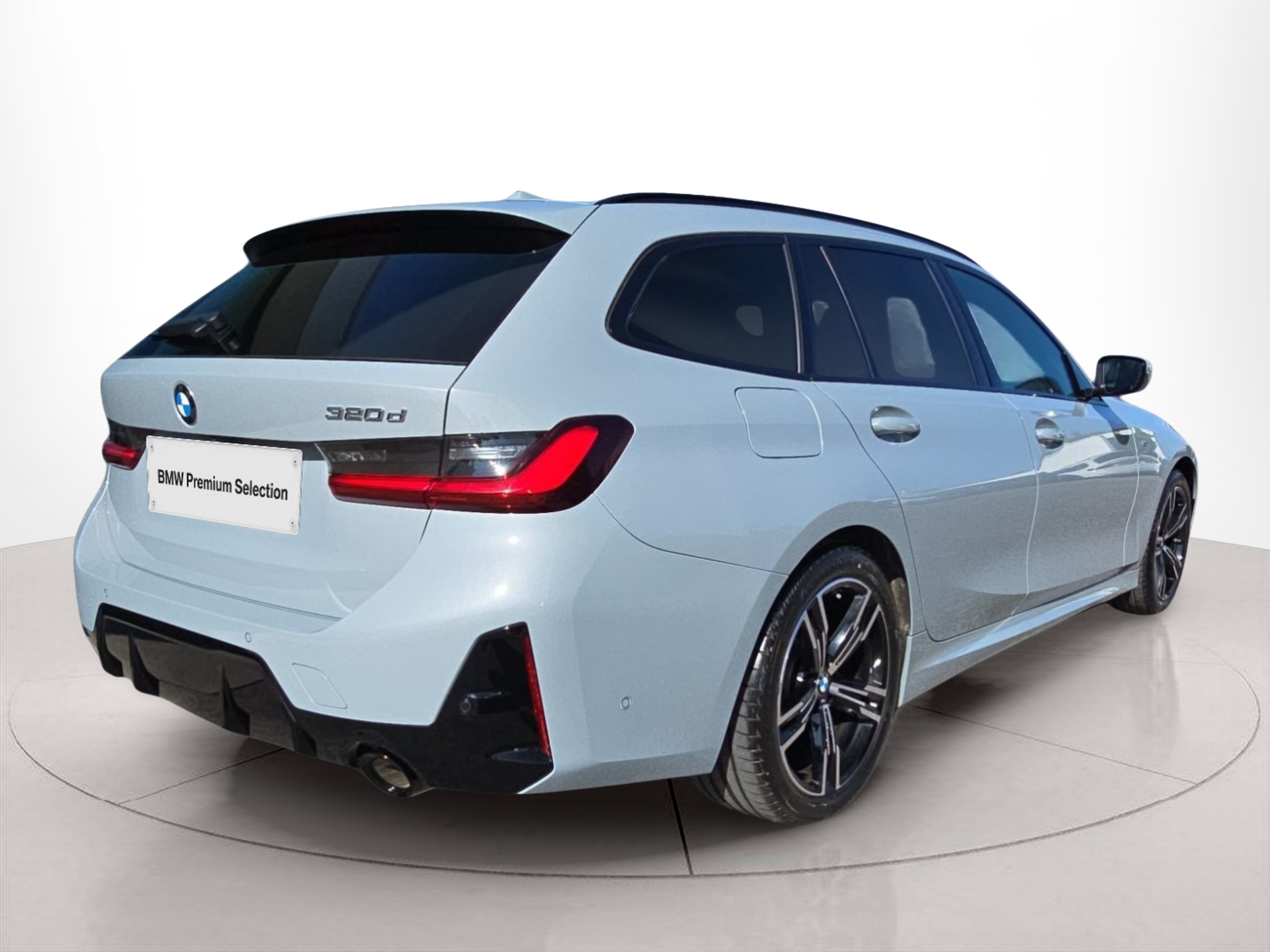 BMW Série 3 320d Touring color Gris. Año 2024. 140KW(190CV). Diesel. En concesionario MCoutinho Bomcar Leiria de Leiria