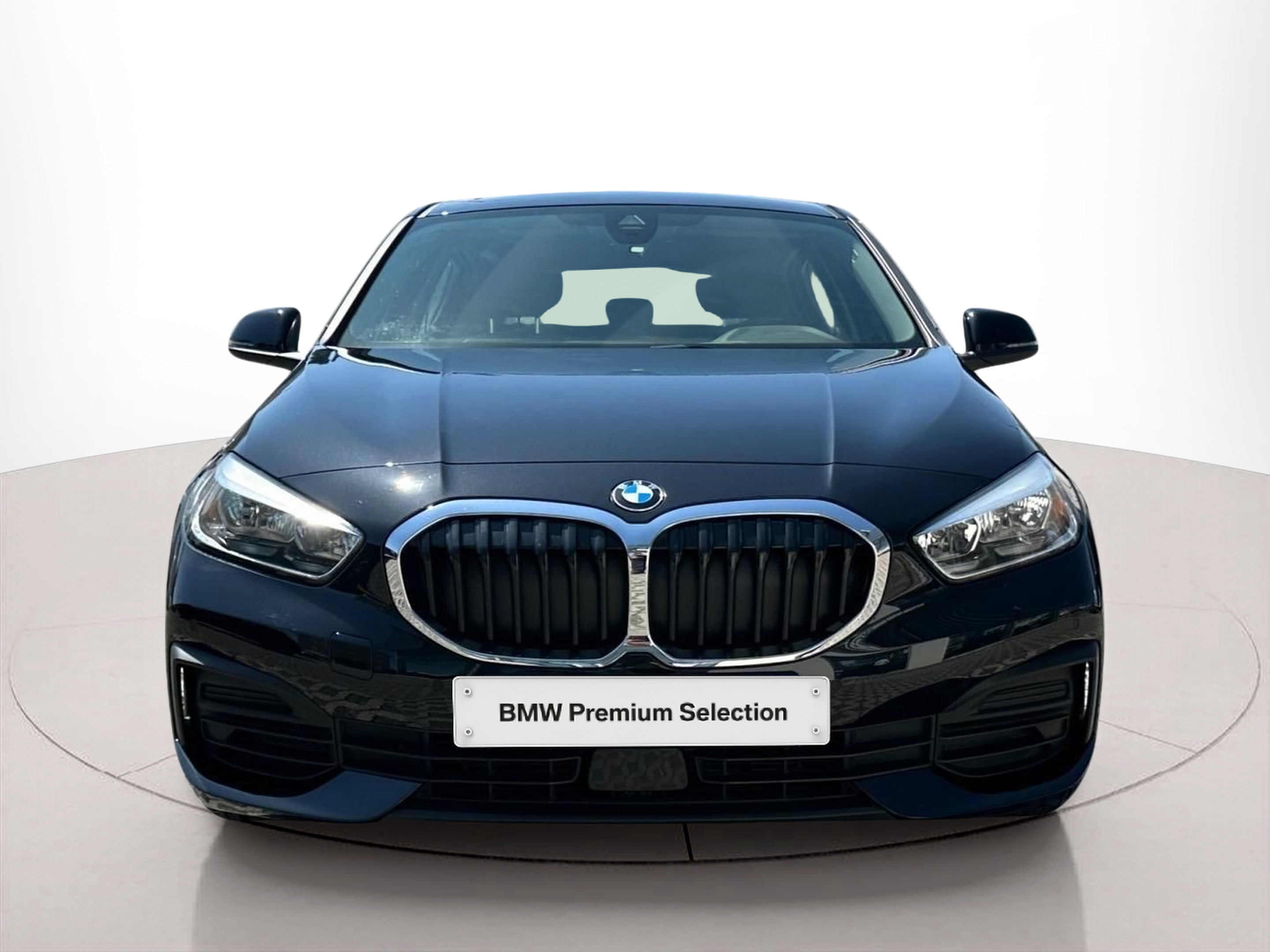 Fotos de BMW Série 1 116d color Negro. Año 2020. 85KW(116CV). Diesel. En concesionario MCoutinho - Bragança de Bragança