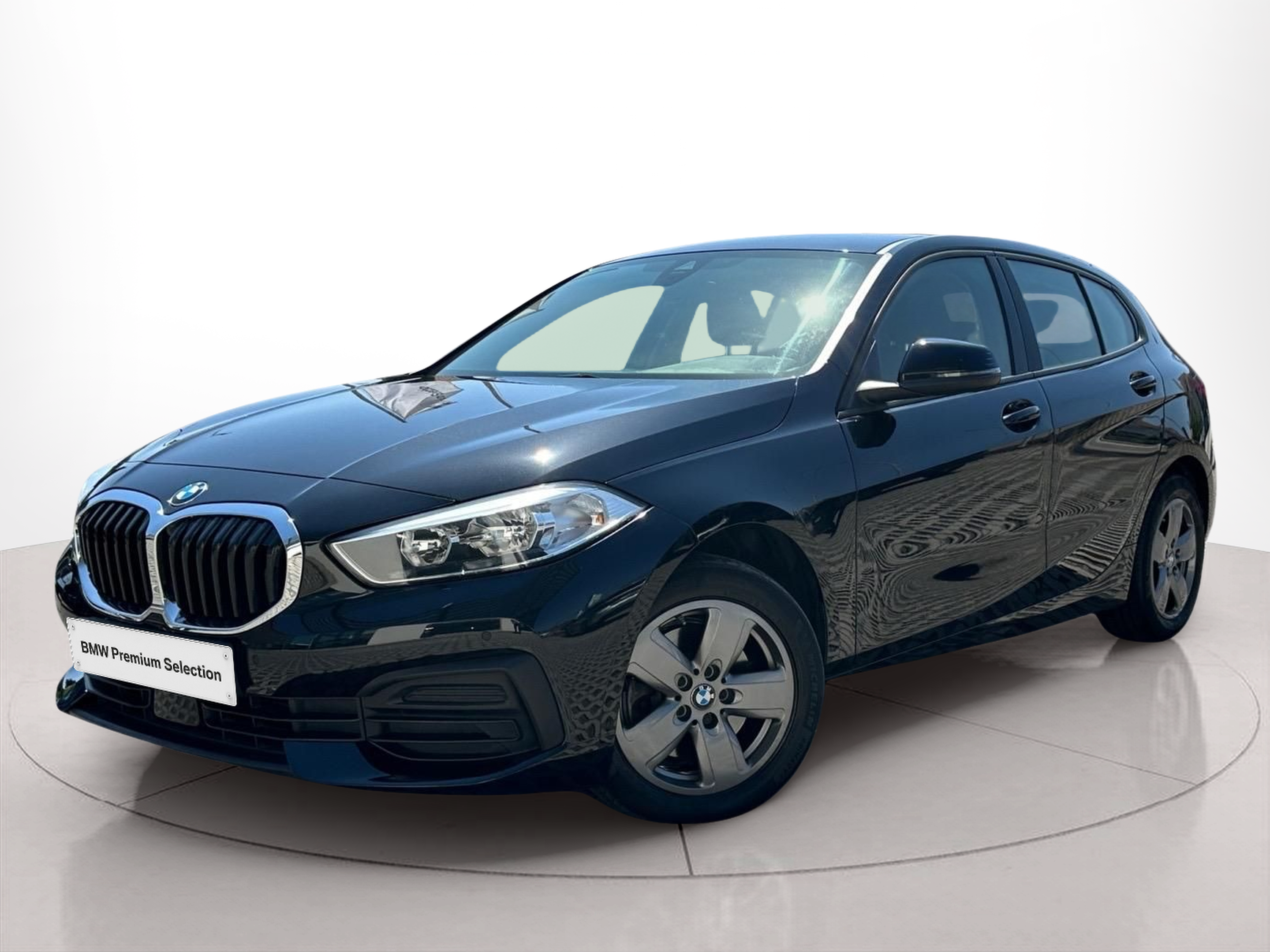 Fotos de BMW Série 1 116d color Negro. Año 2020. 85KW(116CV). Diesel. En concesionario MCoutinho - Bragança de Bragança