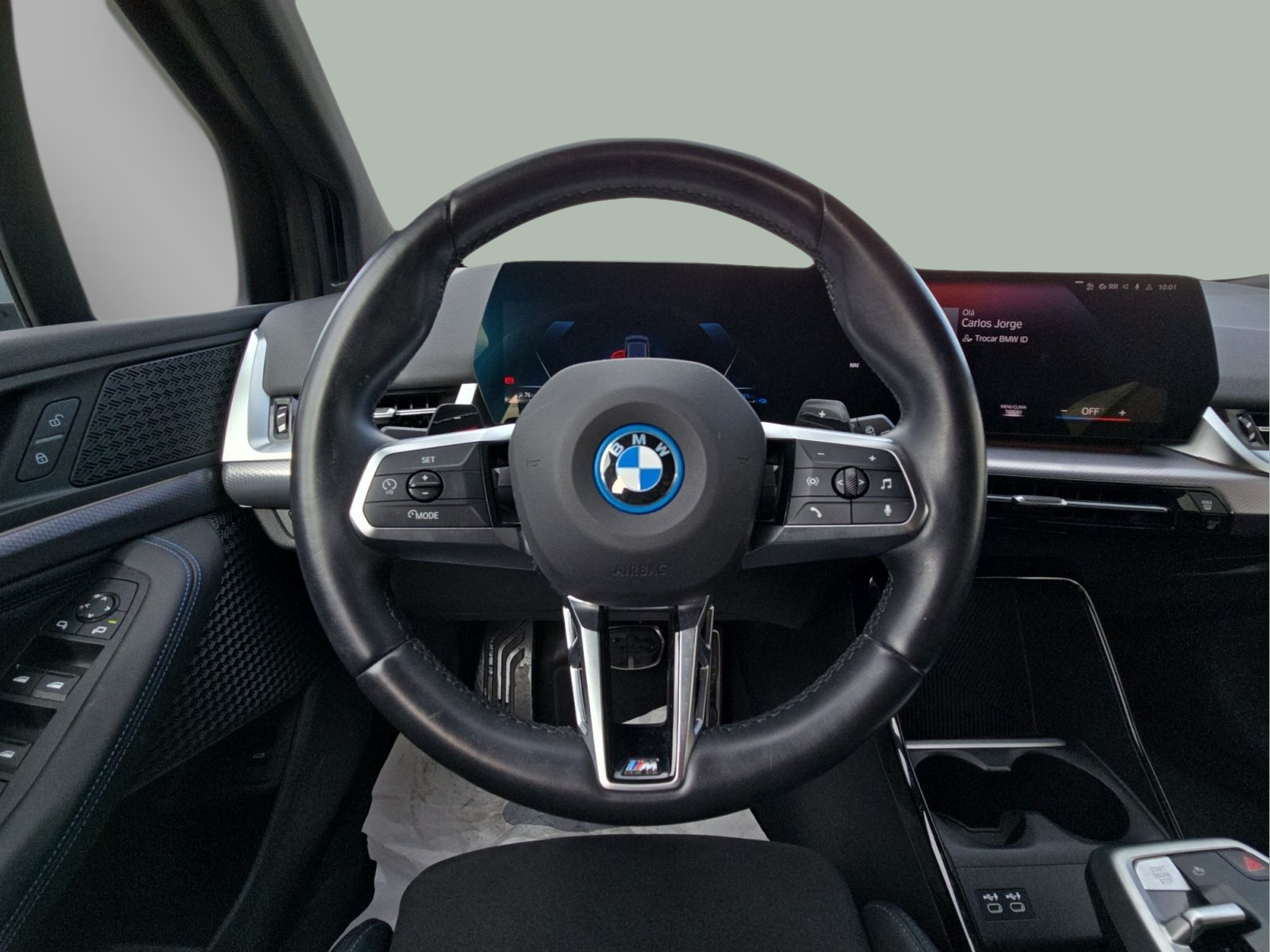 BMW Série 2 225xe Active Tourer color Gris. Año 2023. 180KW(245CV). Elétrico / Gasolina Híbrido. En concesionario MCoutinho Bomcar Leiria de Leiria