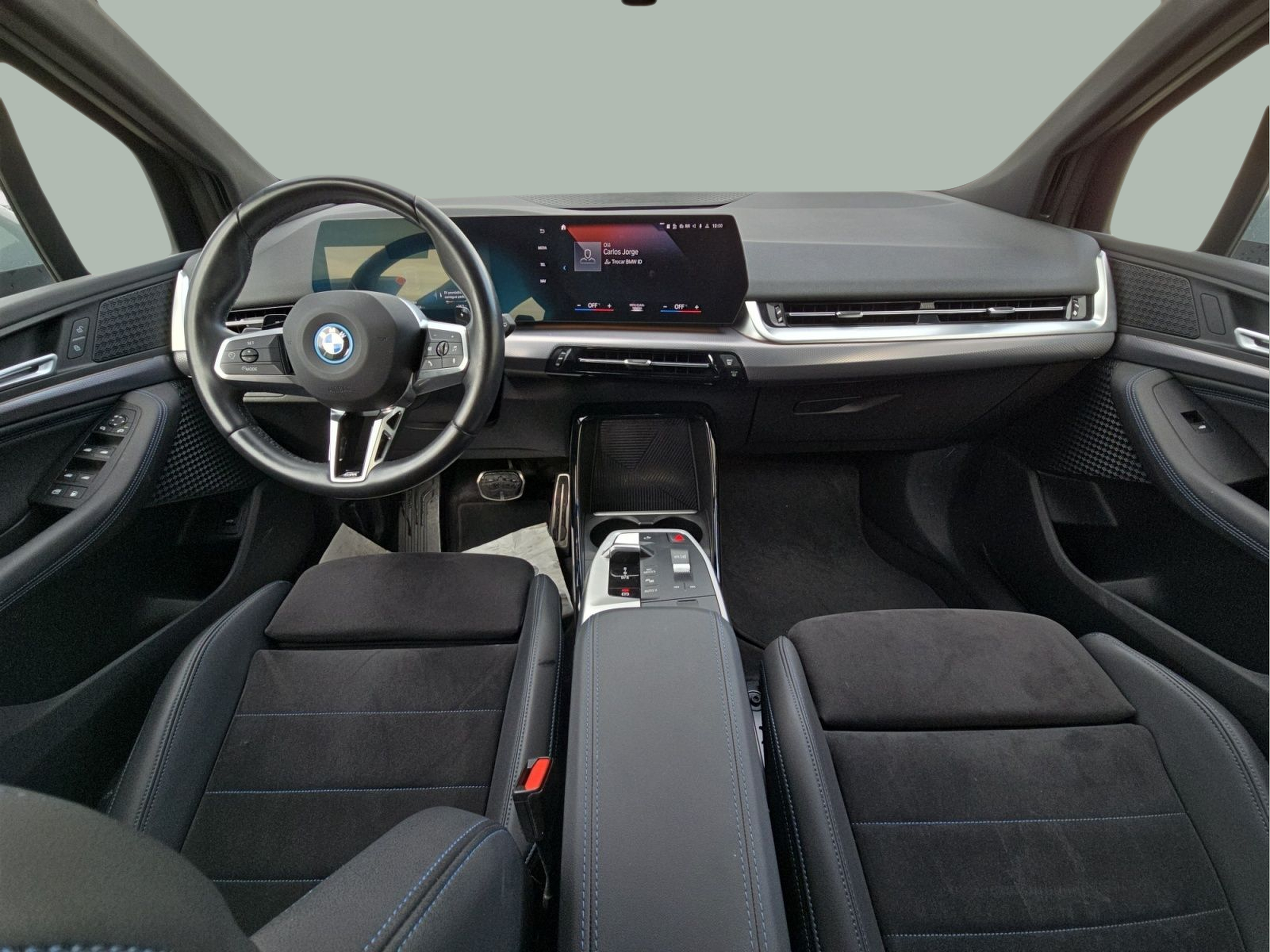 BMW Série 2 225xe Active Tourer color Gris. Año 2023. 180KW(245CV). Elétrico / Gasolina Híbrido. En concesionario MCoutinho Bomcar Leiria de Leiria