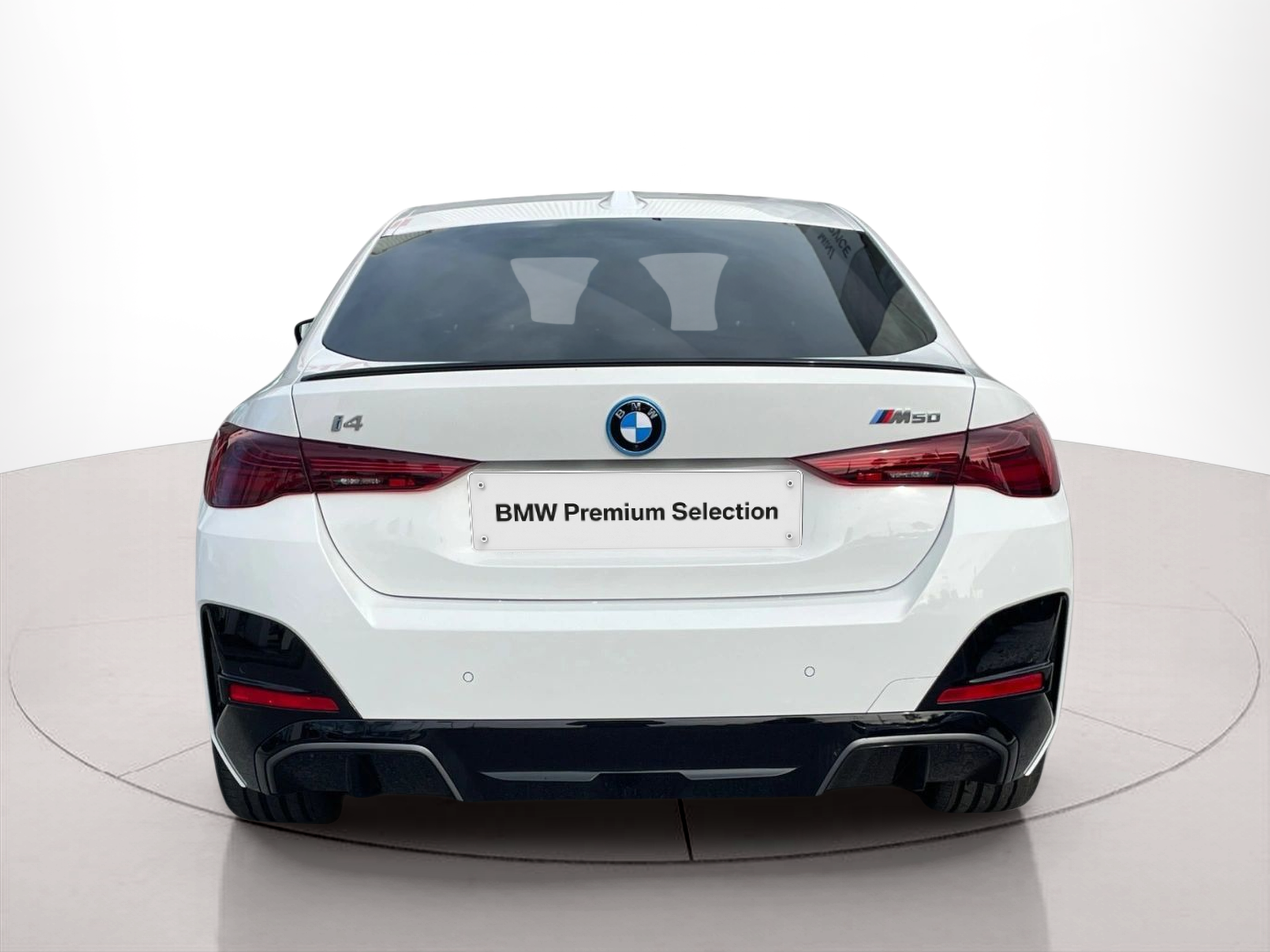 BMW i4 i4 M50 color Blanco. Año 2025. 400KW(544CV). Elétrico. En concesionario MCoutinho - Viseu de Viseu