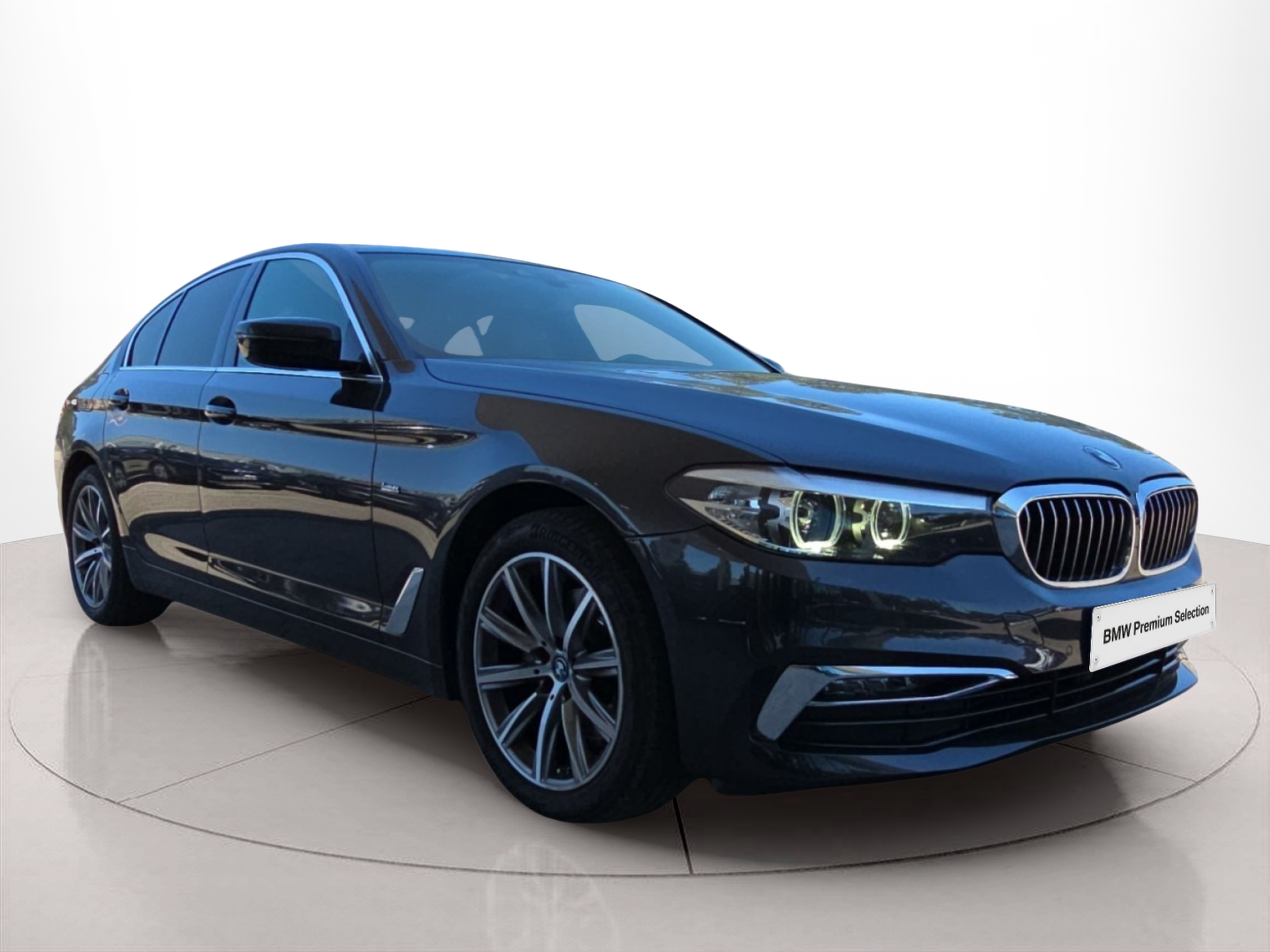 BMW Série 5 520d Berlina color Gris. Año 2019. 140KW(190CV). Diesel. En concesionario MCoutinho Bomcar Leiria de Leiria