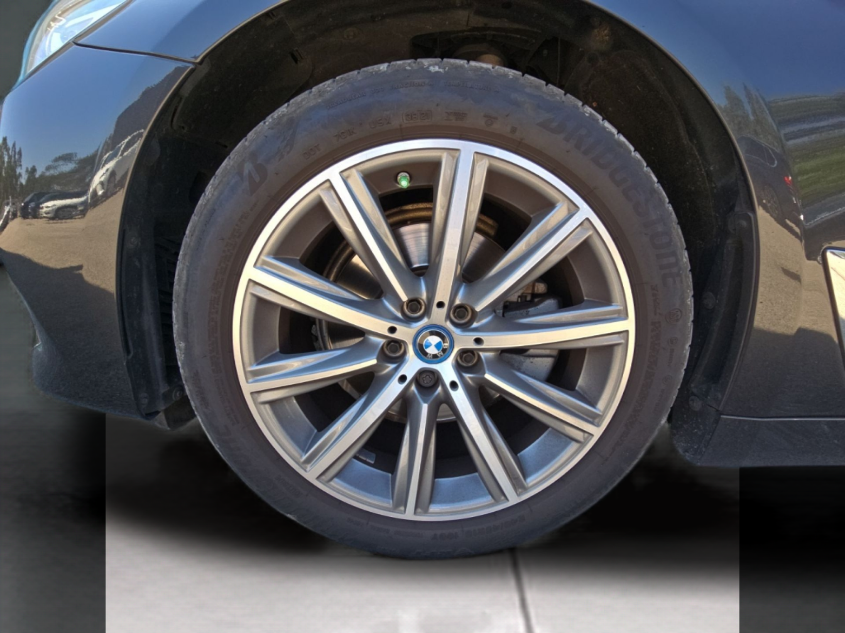 BMW Série 5 520d Berlina color Gris. Año 2019. 140KW(190CV). Diesel. En concesionario MCoutinho Bomcar Leiria de Leiria