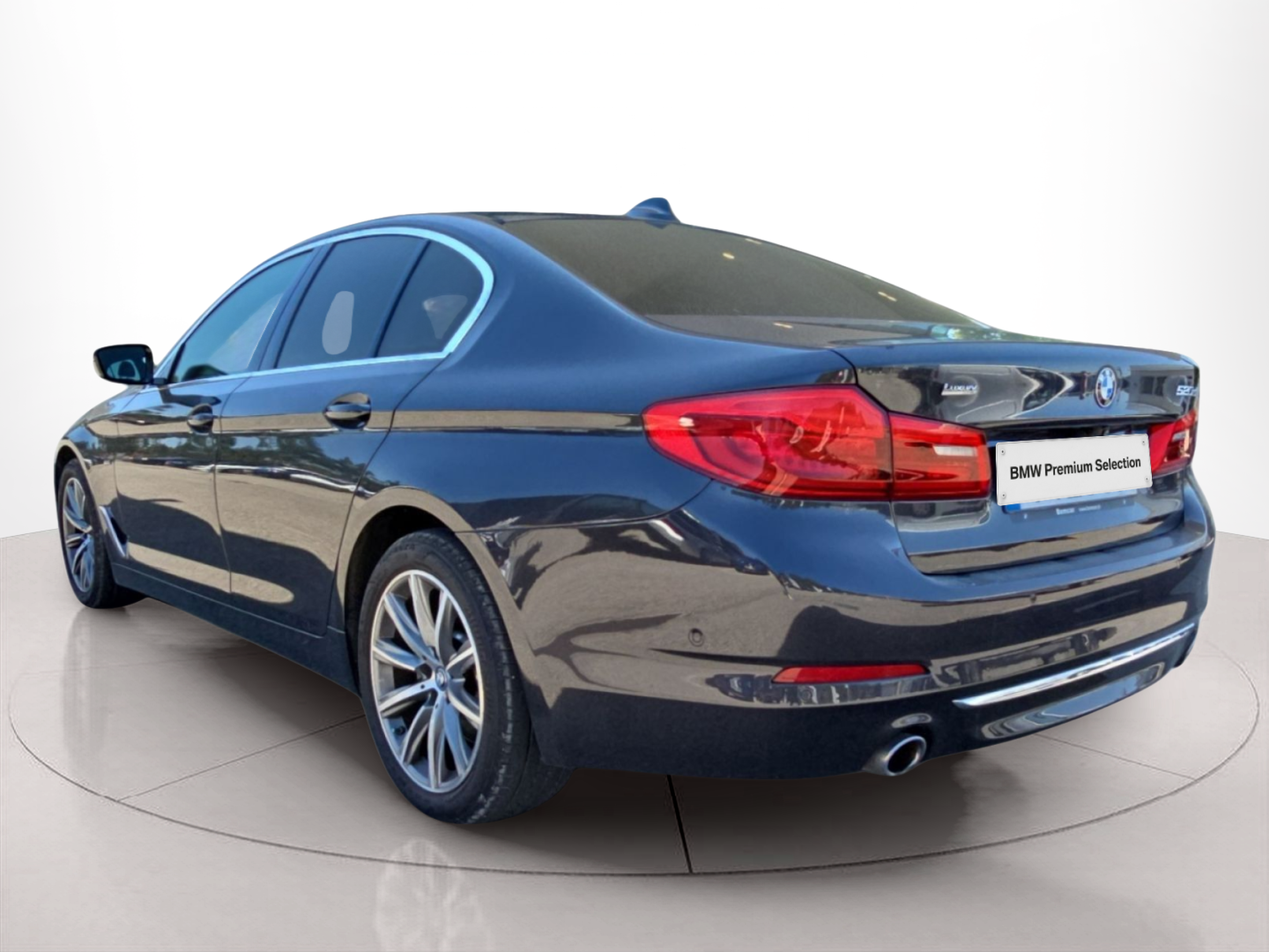 BMW Série 5 520d Berlina color Gris. Año 2019. 140KW(190CV). Diesel. En concesionario MCoutinho Bomcar Leiria de Leiria