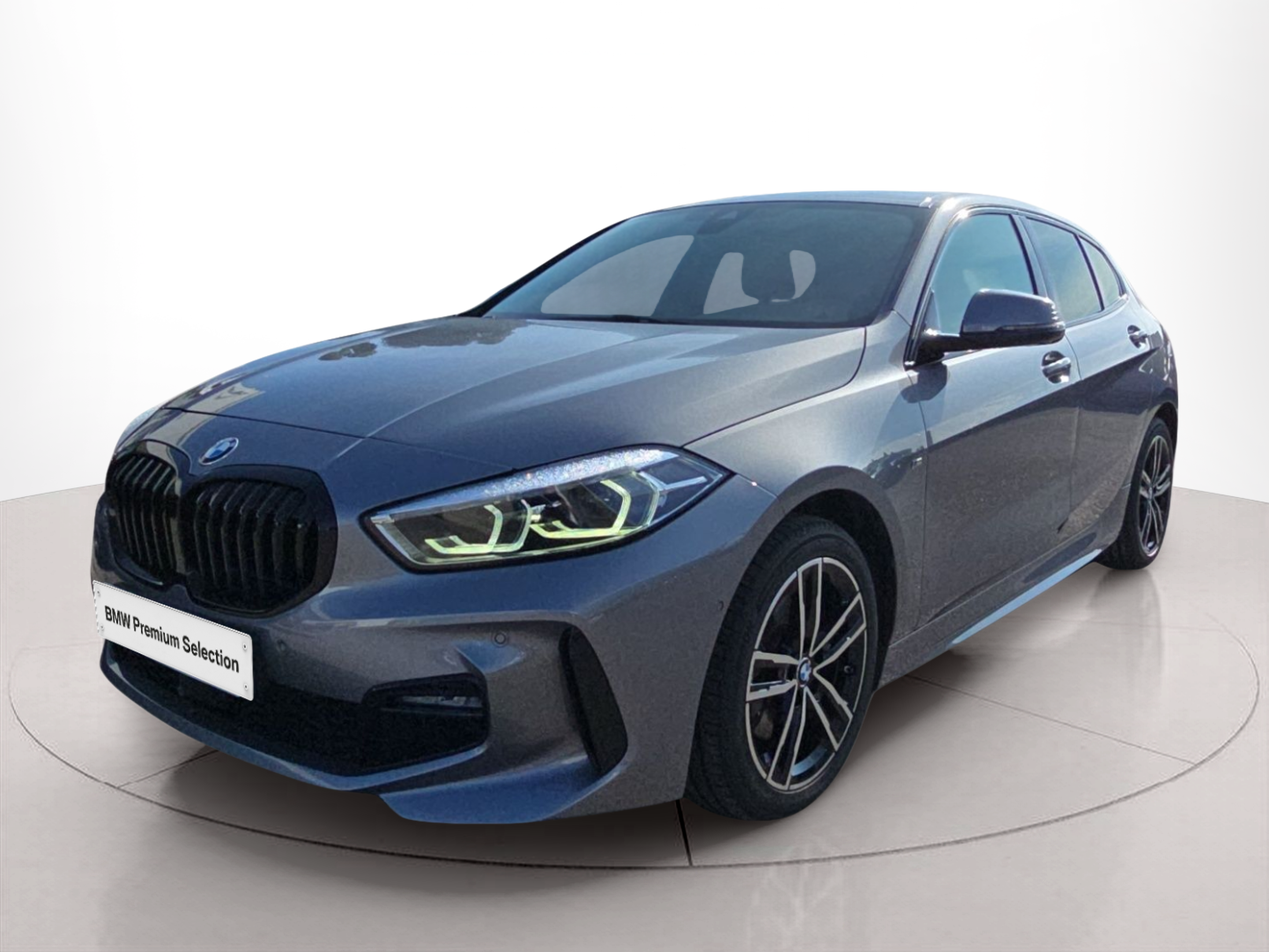 Fotos de BMW Série 1 116d color Gris. Año 2023. 85KW(116CV). Diesel. En concesionario MCoutinho Bomcar Leiria de Leiria
