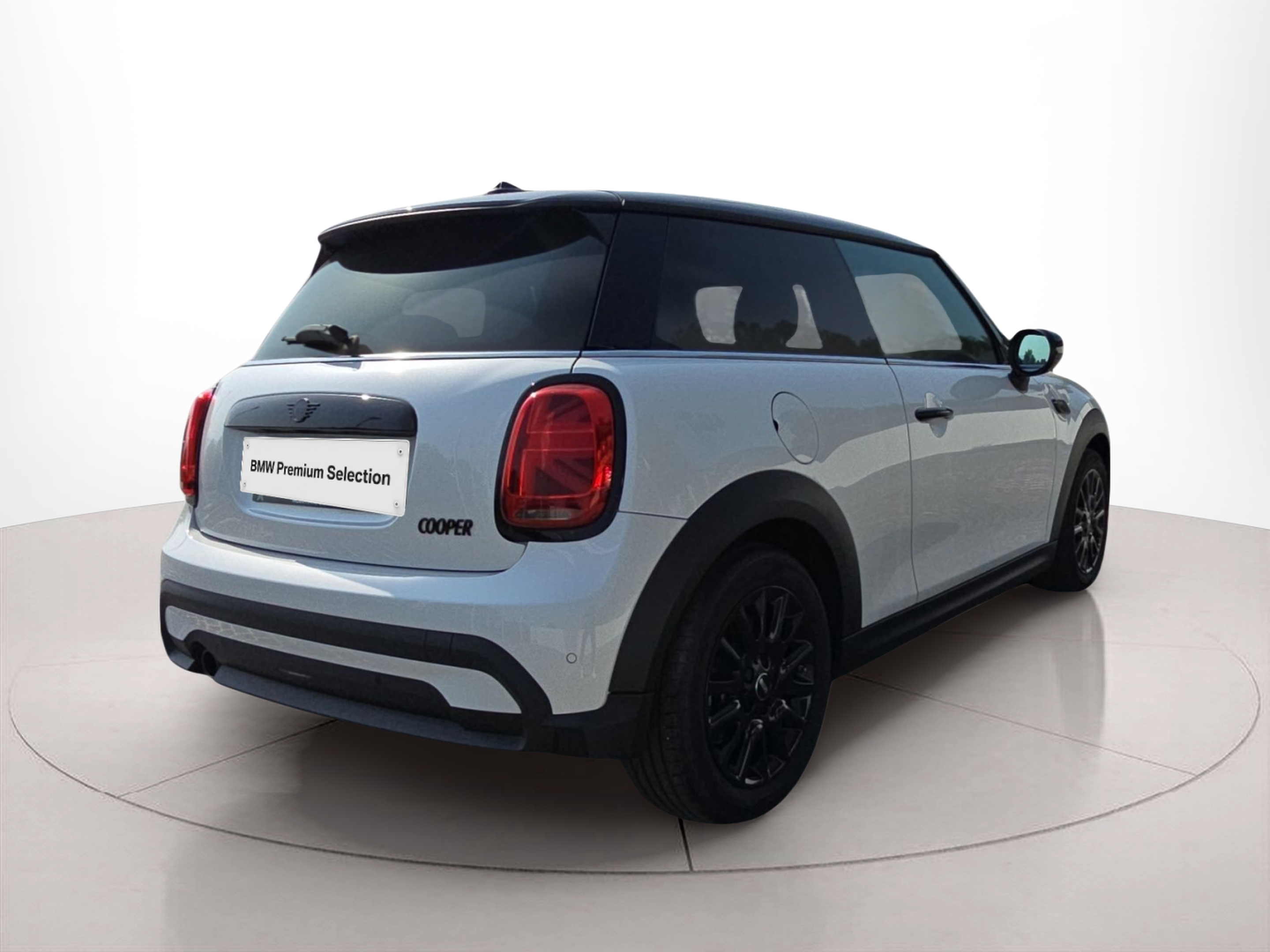 fotoG 3 del MINI MINI 3 Portas Cooper 100 kW (136 CV) 136cv Gasolina de 2024 em Bragança