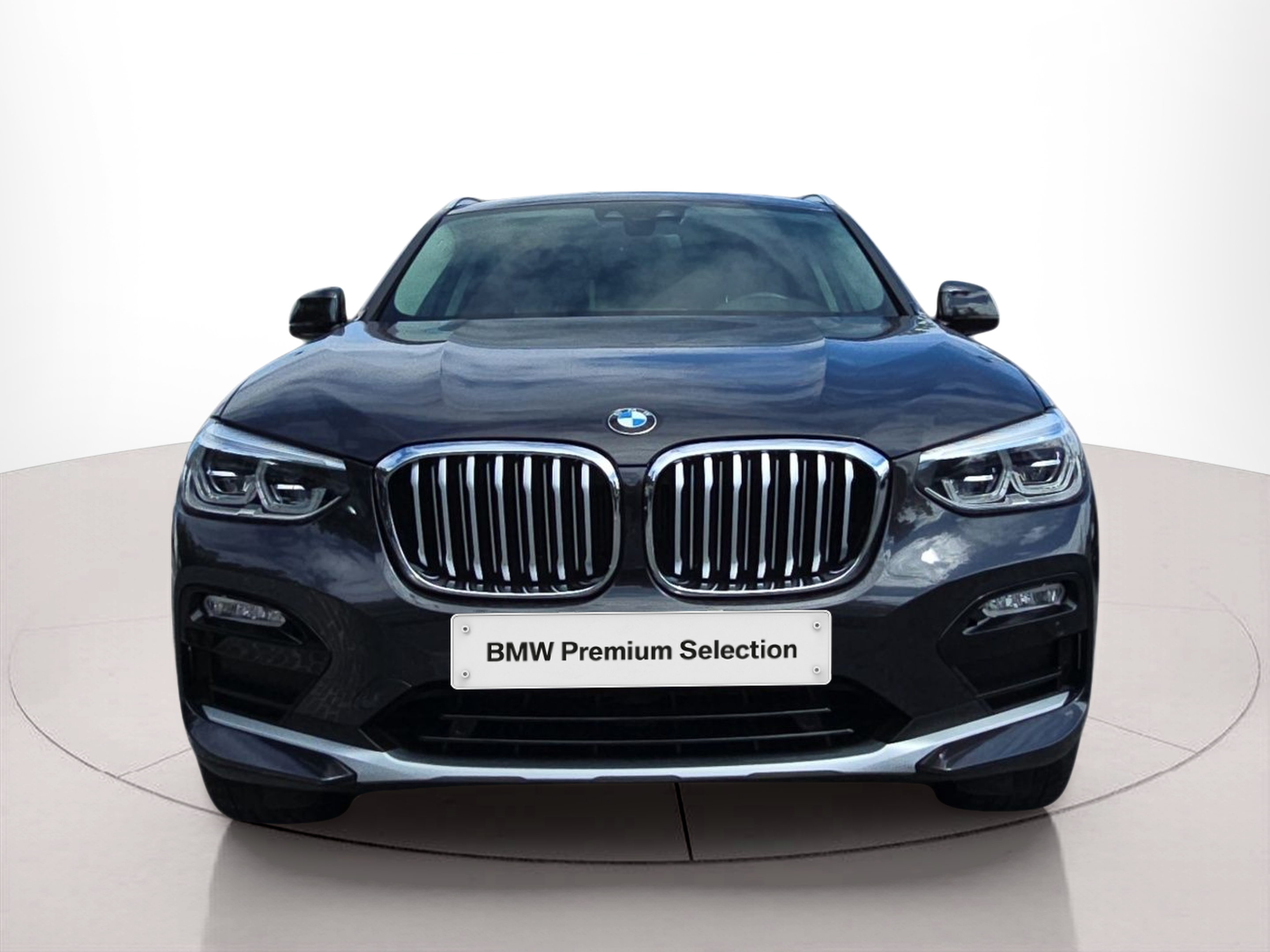Fotos de BMW X4 xDrive20d color Gris. Año 2019. 140KW(190CV). Diesel. En concesionario MCoutinho Bomcar Coimbra de Coimbra
