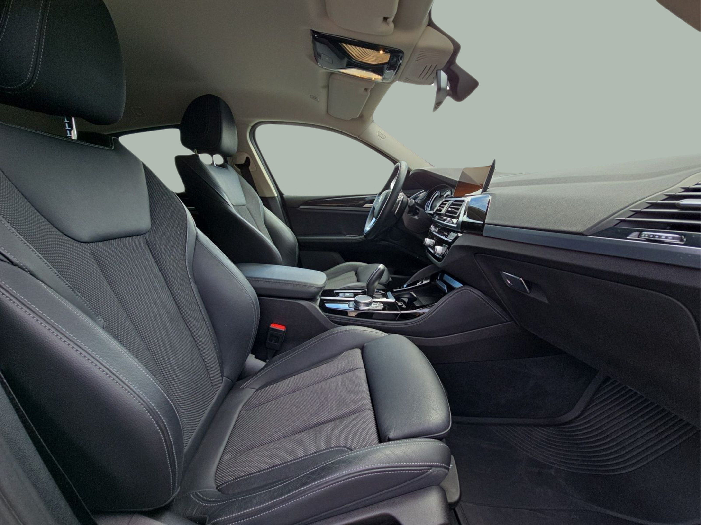 BMW X4 xDrive20d color Gris. Año 2019. 140KW(190CV). Diesel. En concesionario MCoutinho Bomcar Coimbra de Coimbra