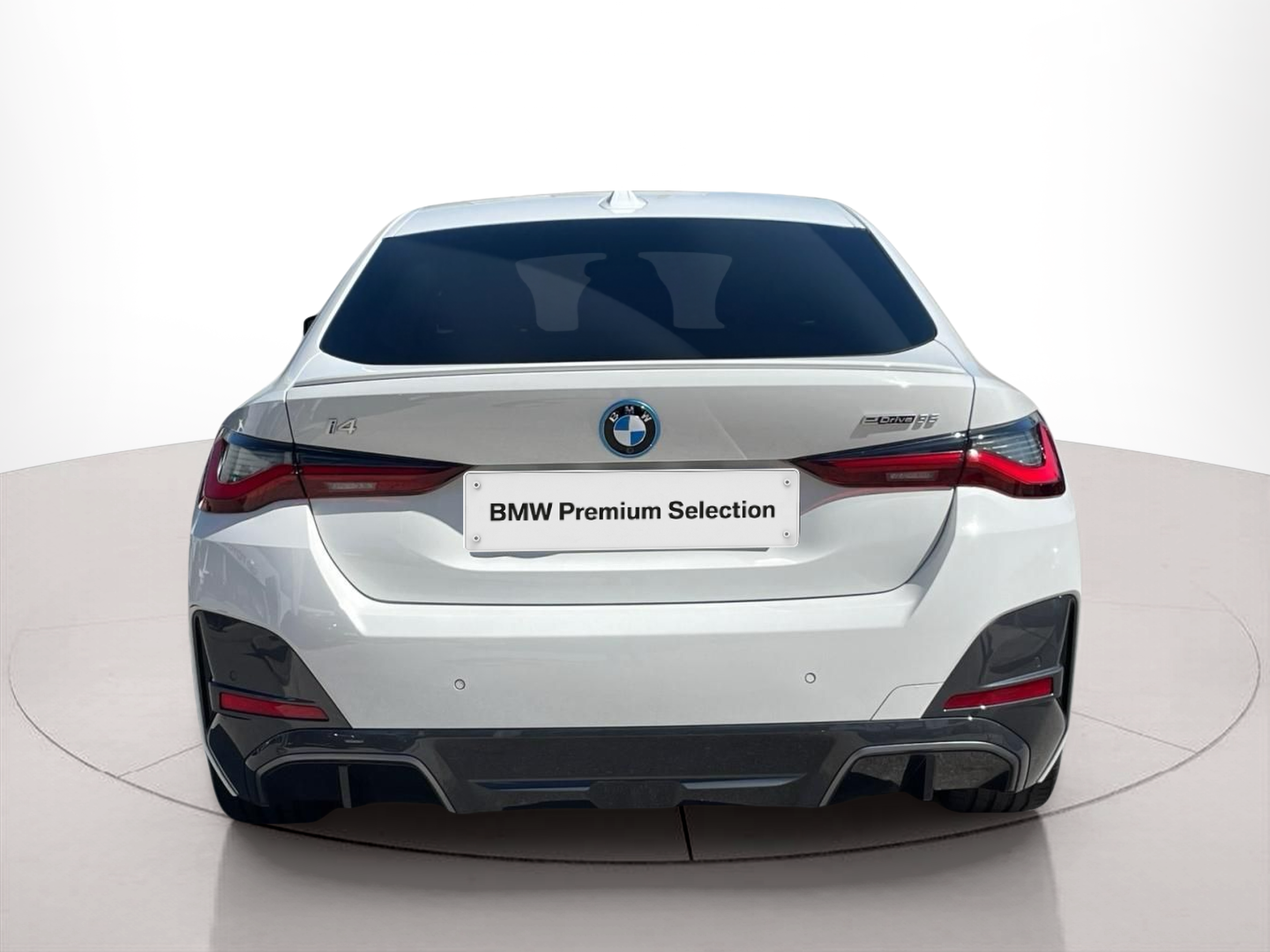 BMW i4 i4 eDrive35 color Blanco. Año 2023. 210KW(286CV). Elétrico. En concesionario MCoutinho - Viseu de Viseu
